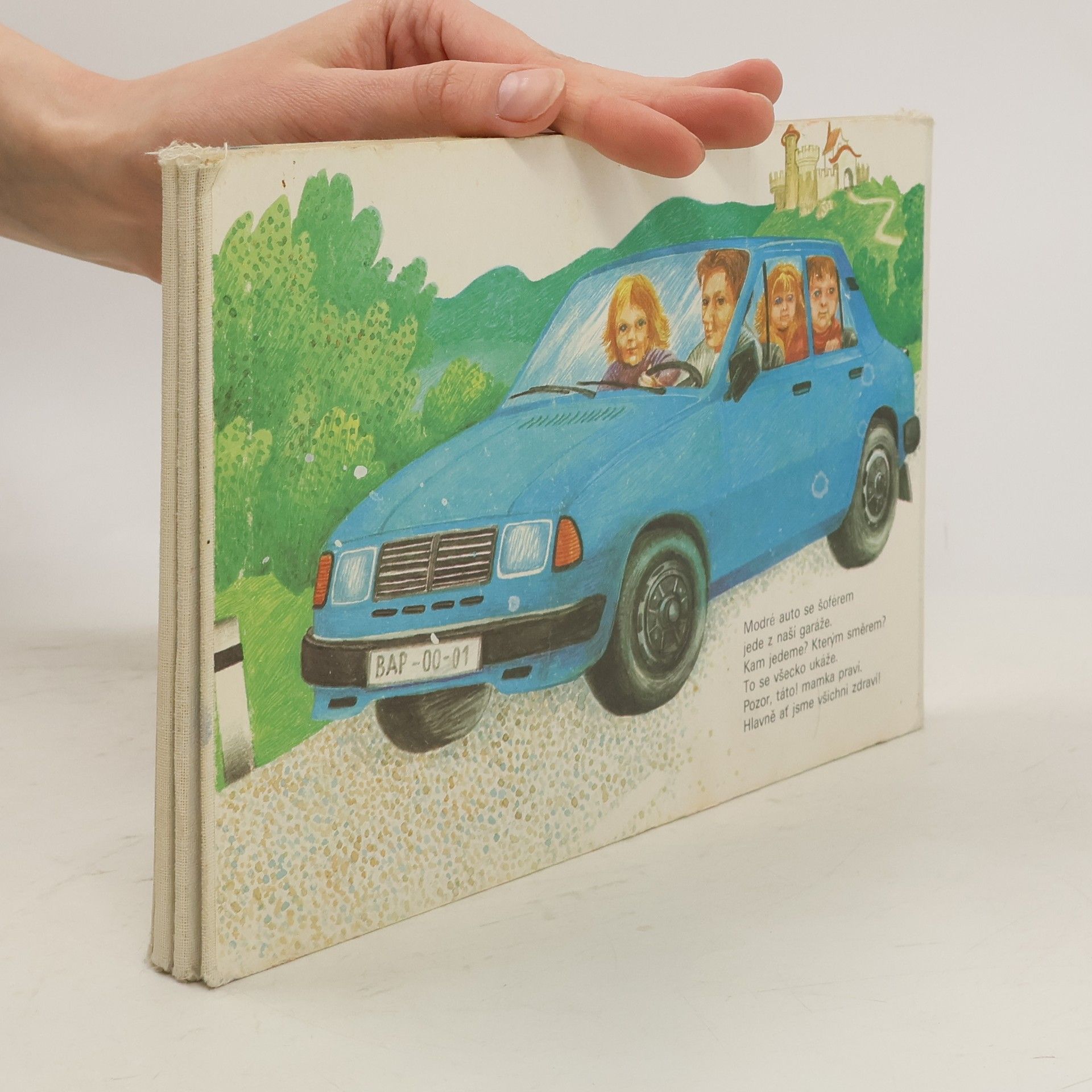 Ján Štrasser Troubí auto za námi