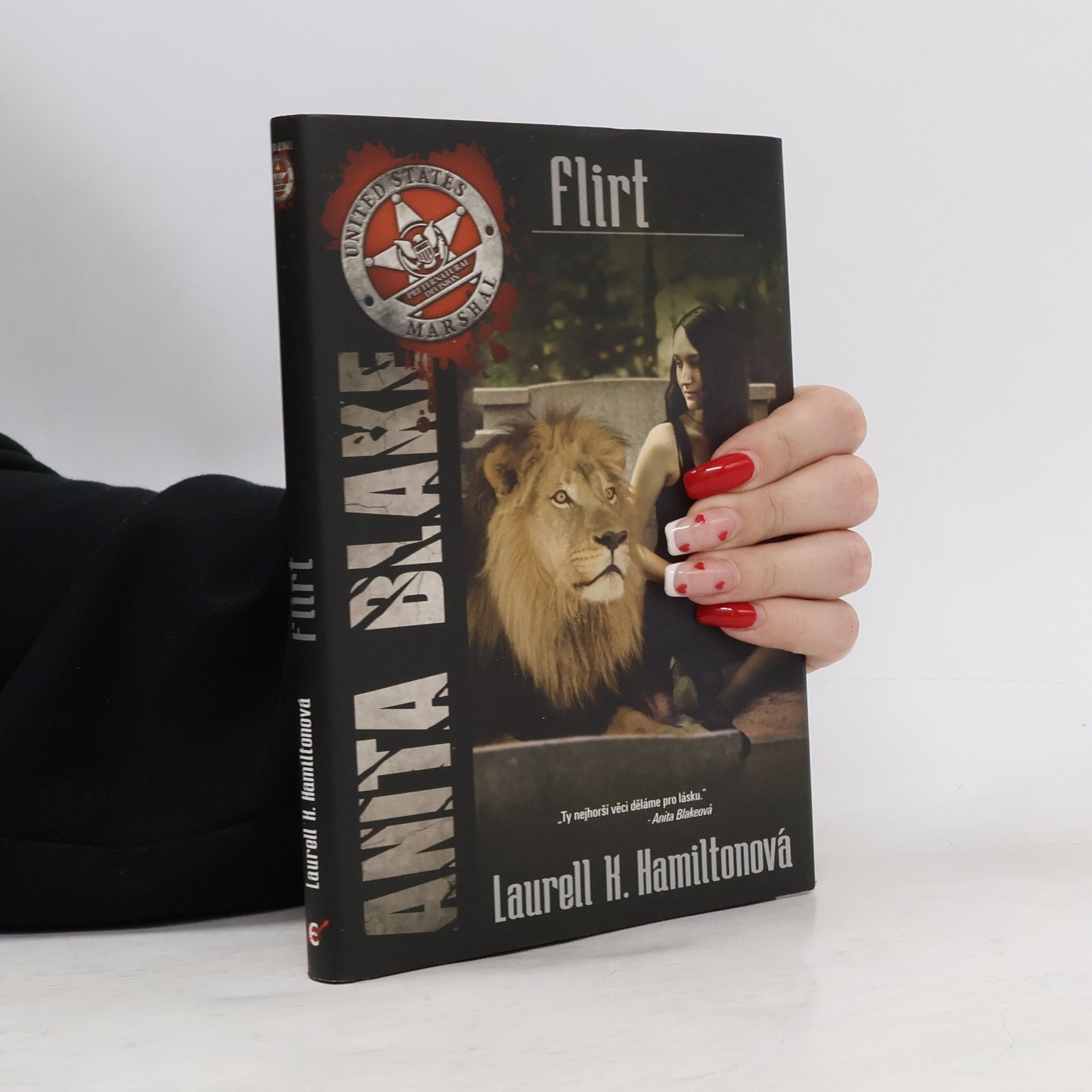 Laurell Kaye Hamilton Anita Blake: Flirt