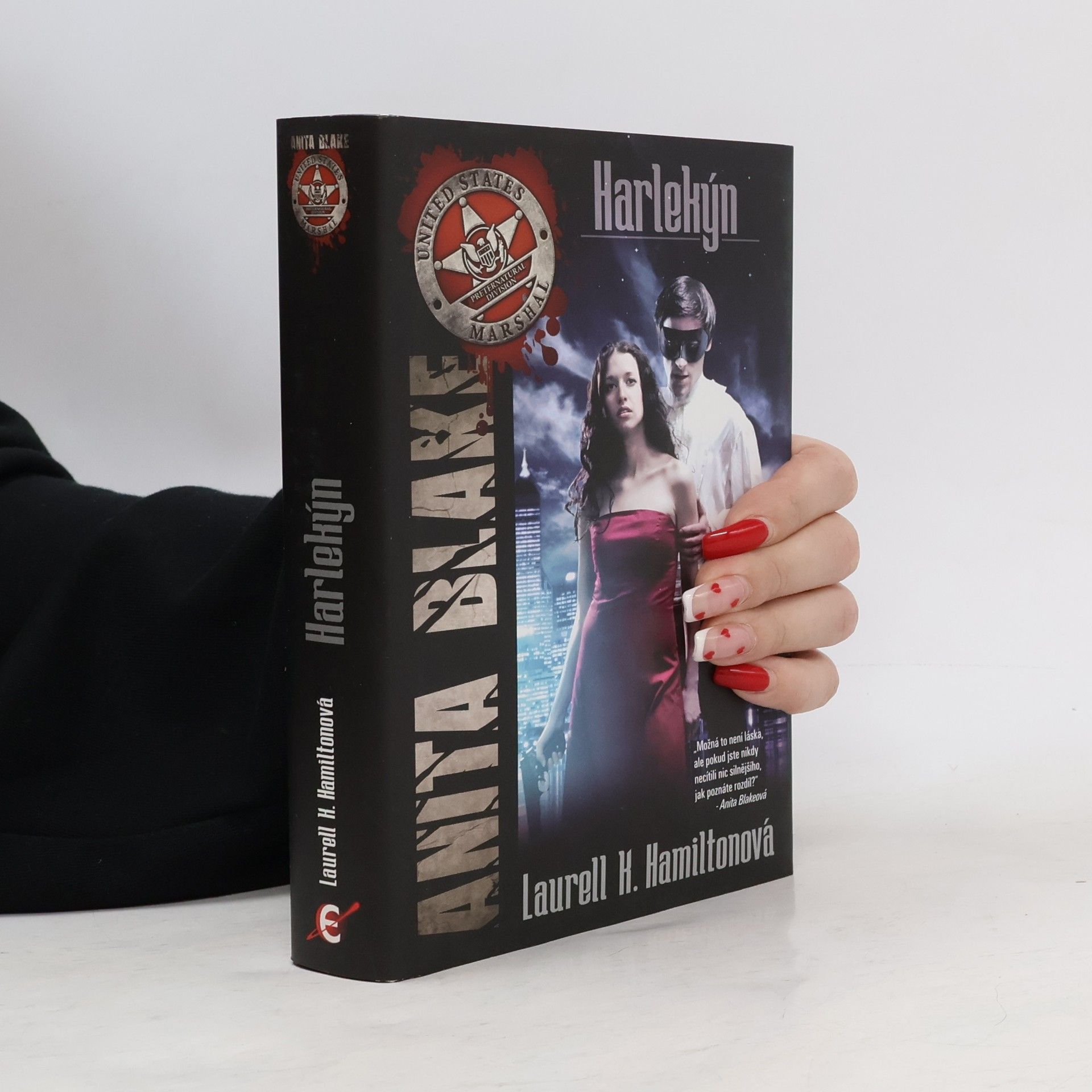 Laurell Kaye Hamilton Harlekýn