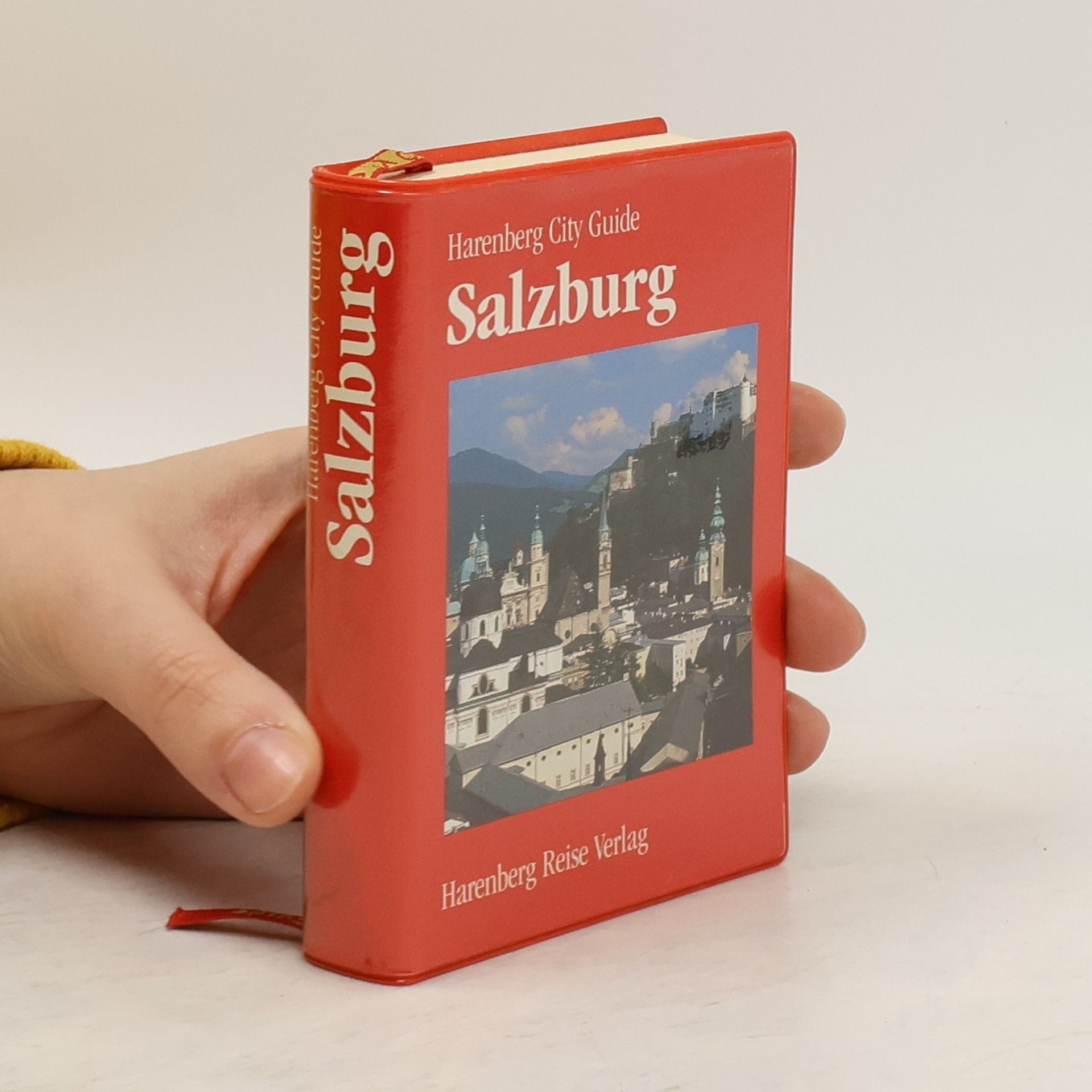 Michael J. Mayr Harenberg city guide Salzburg
