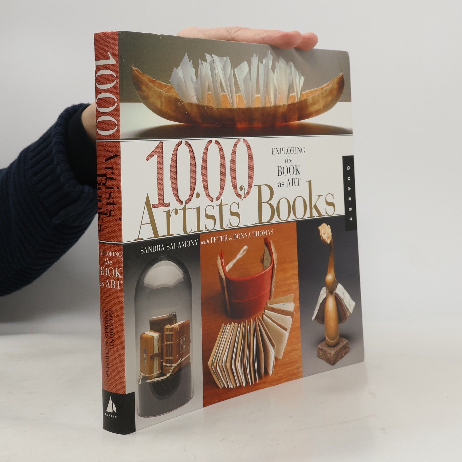 1000 Series: 1,000 Artists' Books