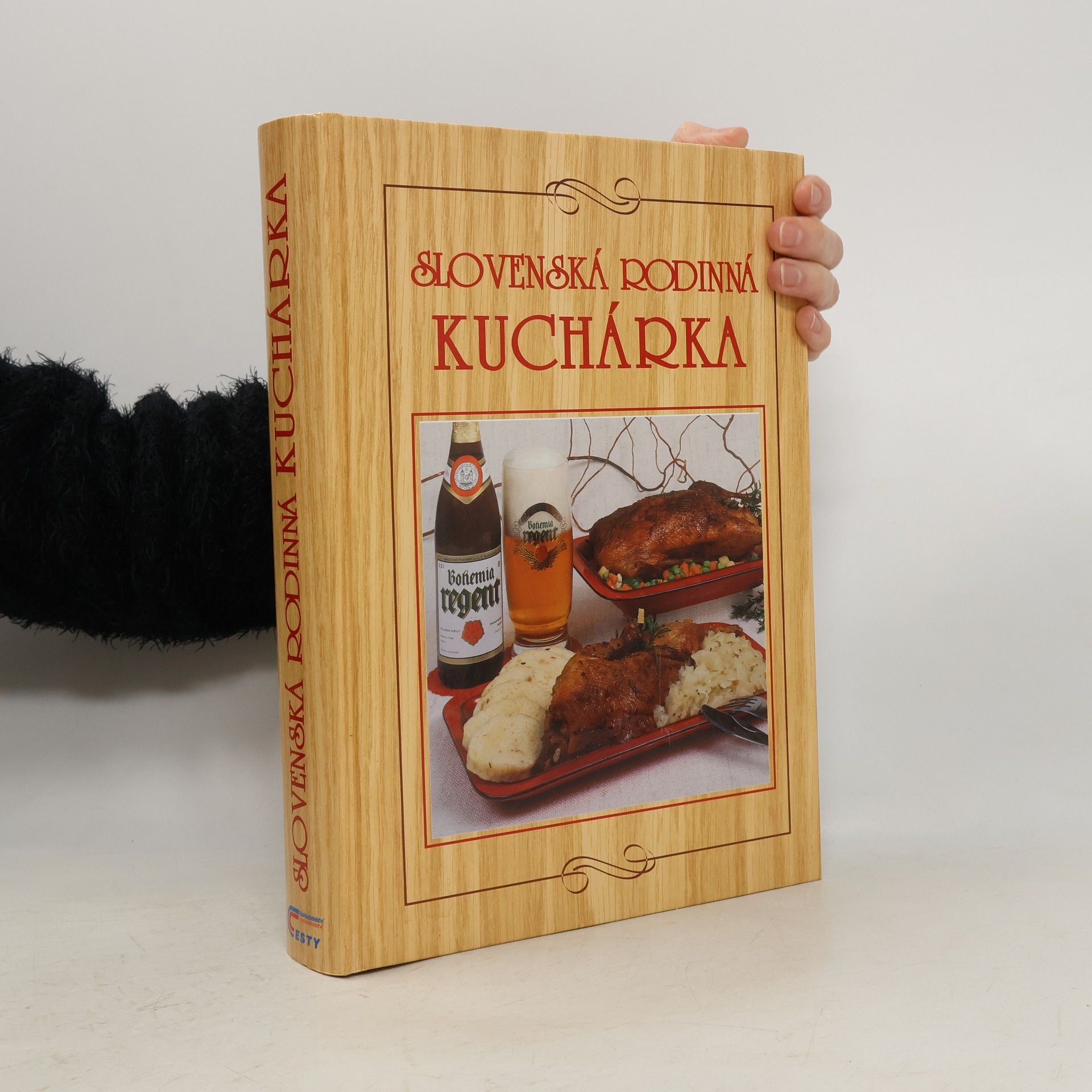 Kolektív autorov Slovenská rodinná kuchárka