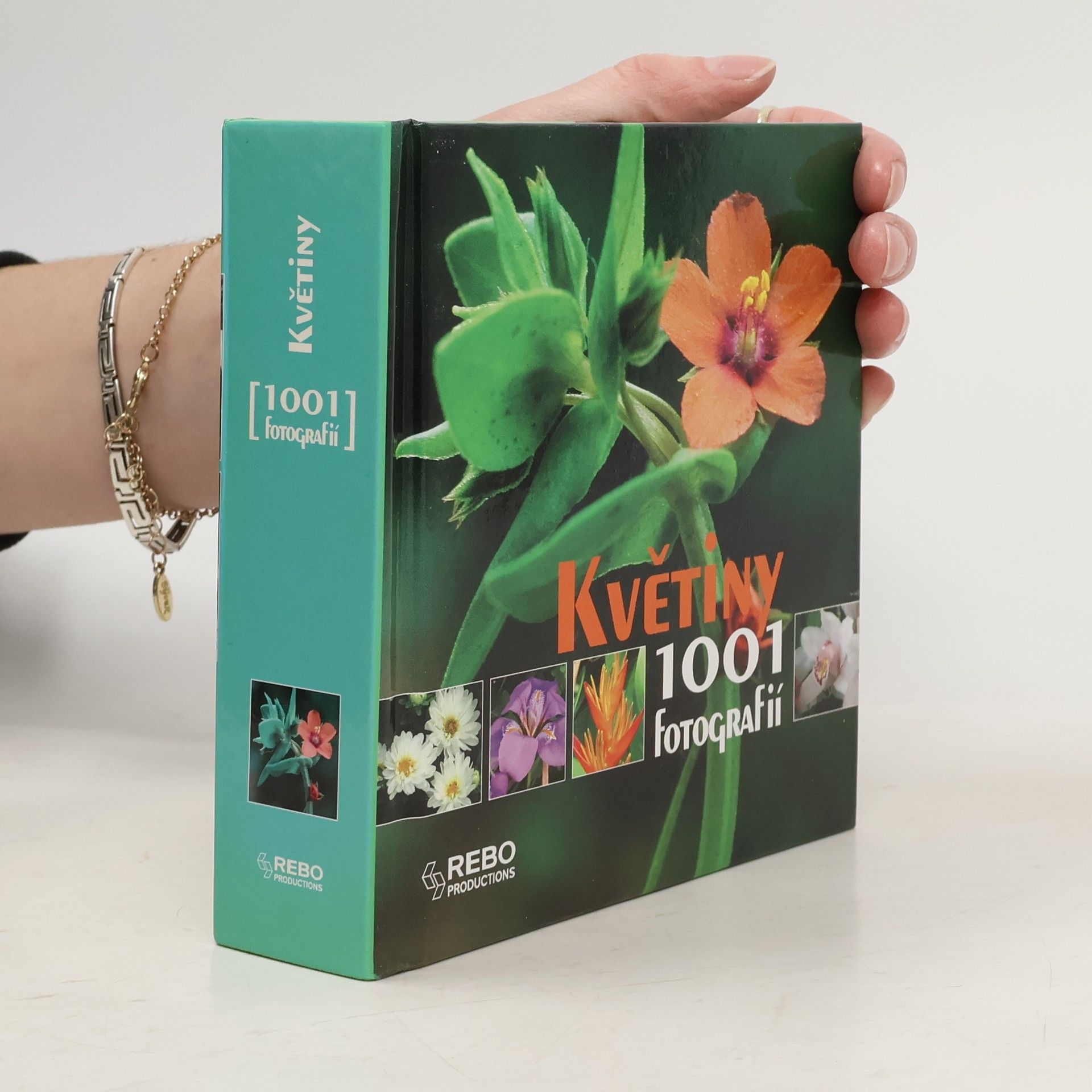 Michel Viard Květiny. 1001 fotografií