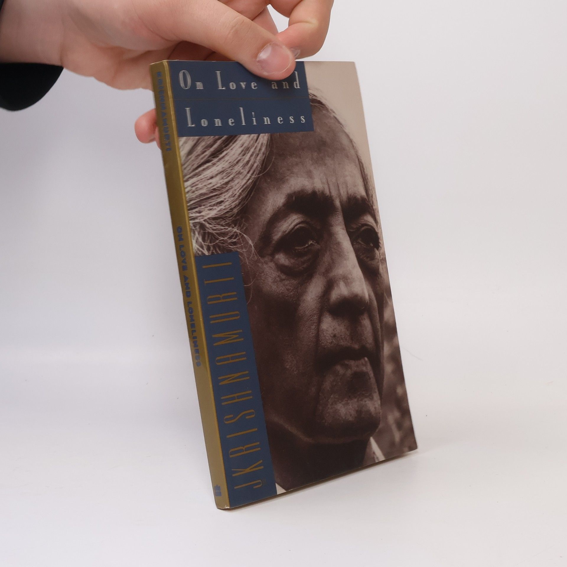 Jiddu Krishnamurti On Love and Loneliness