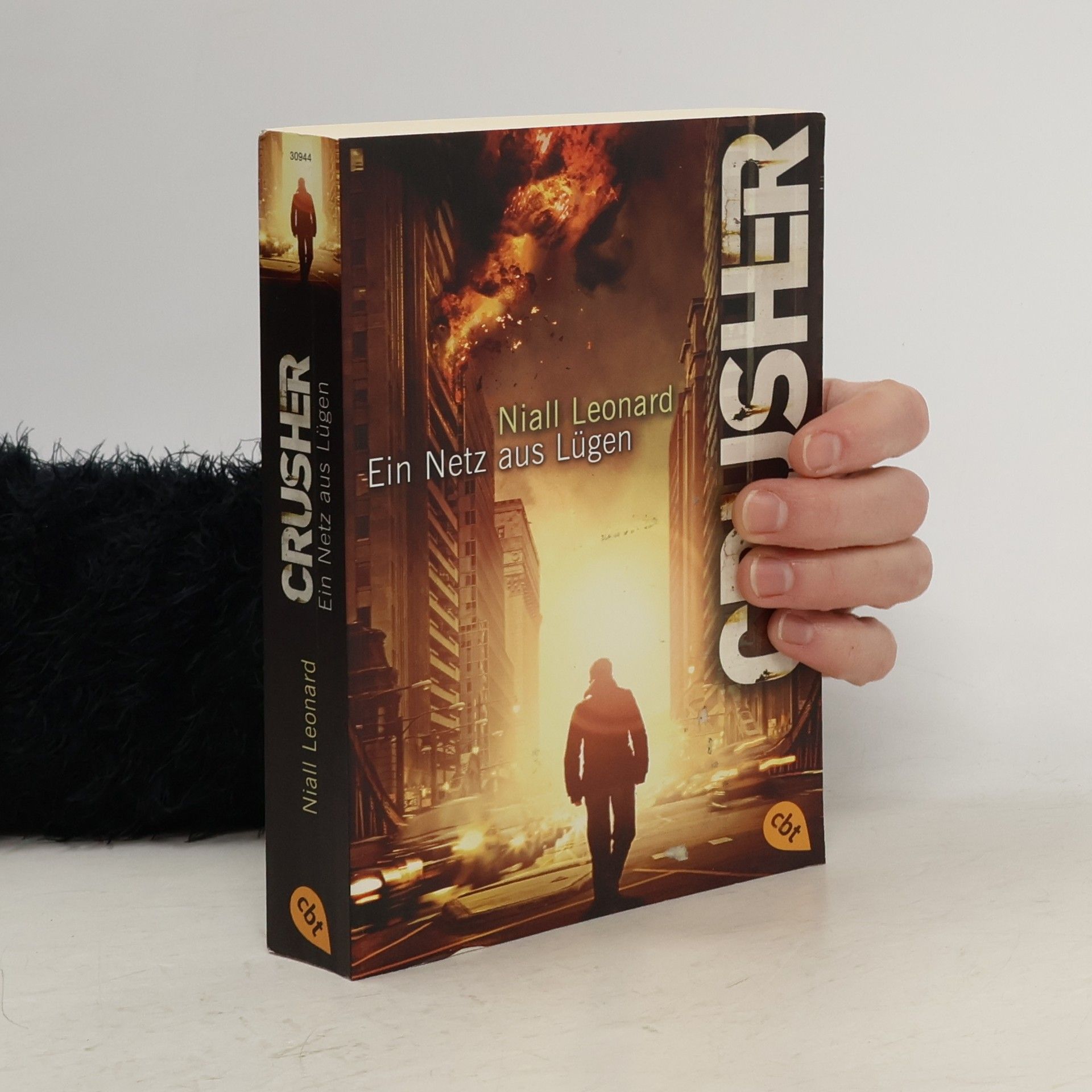 Niall Leonard Crusher. Ein Netz aus Lügen