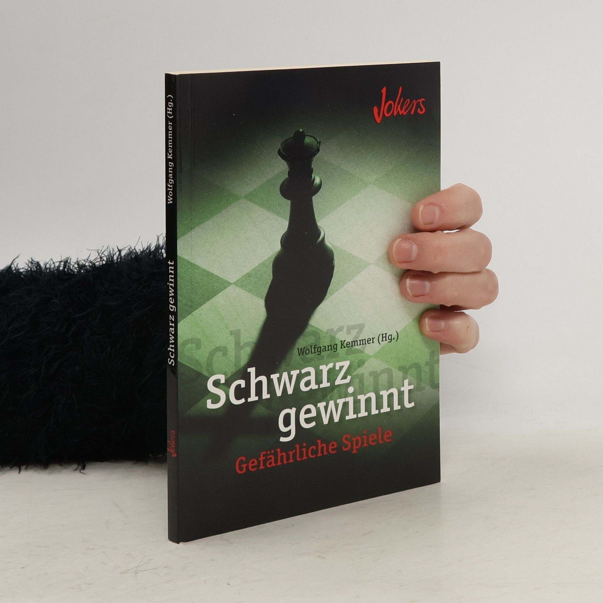 Schwarz gewinnt. Gefährliche Spiele