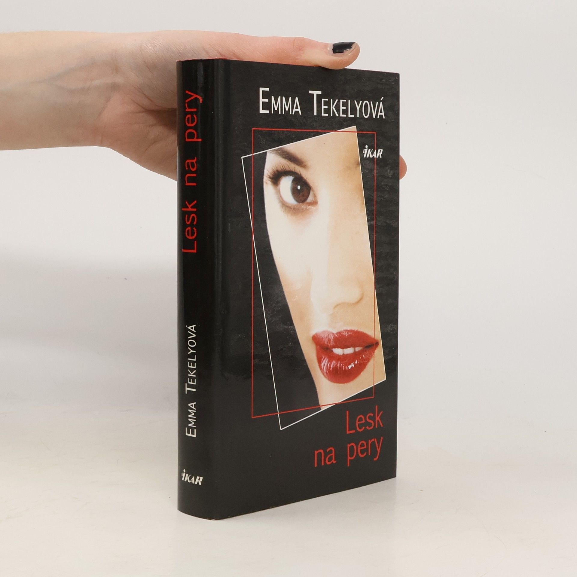 Emma Tekelyová Lesk na pery