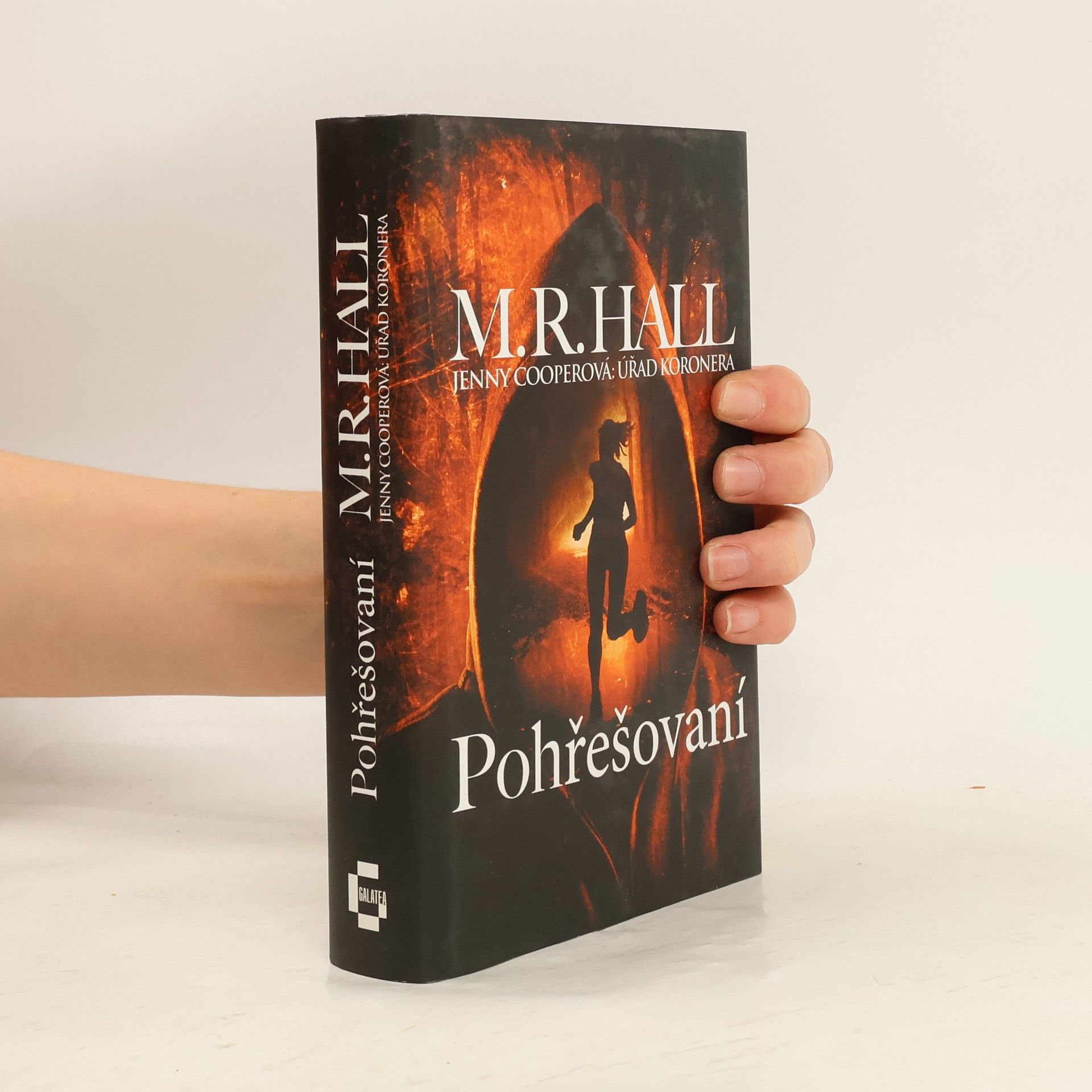 M. R. Hall Pohřešovaní : Jenny Cooperová: úřad koronera