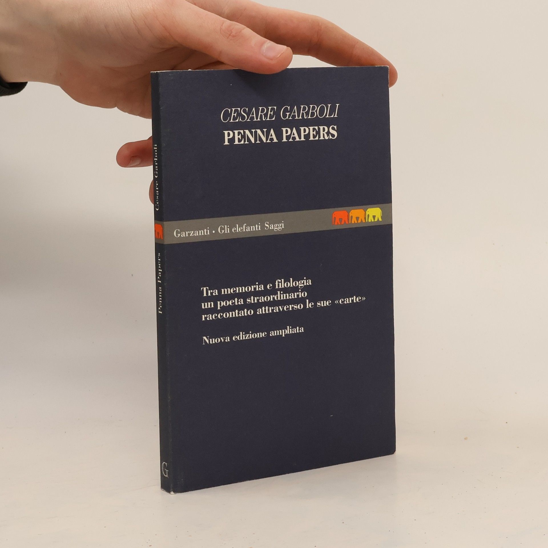 Gli elefanti: Penna Papers