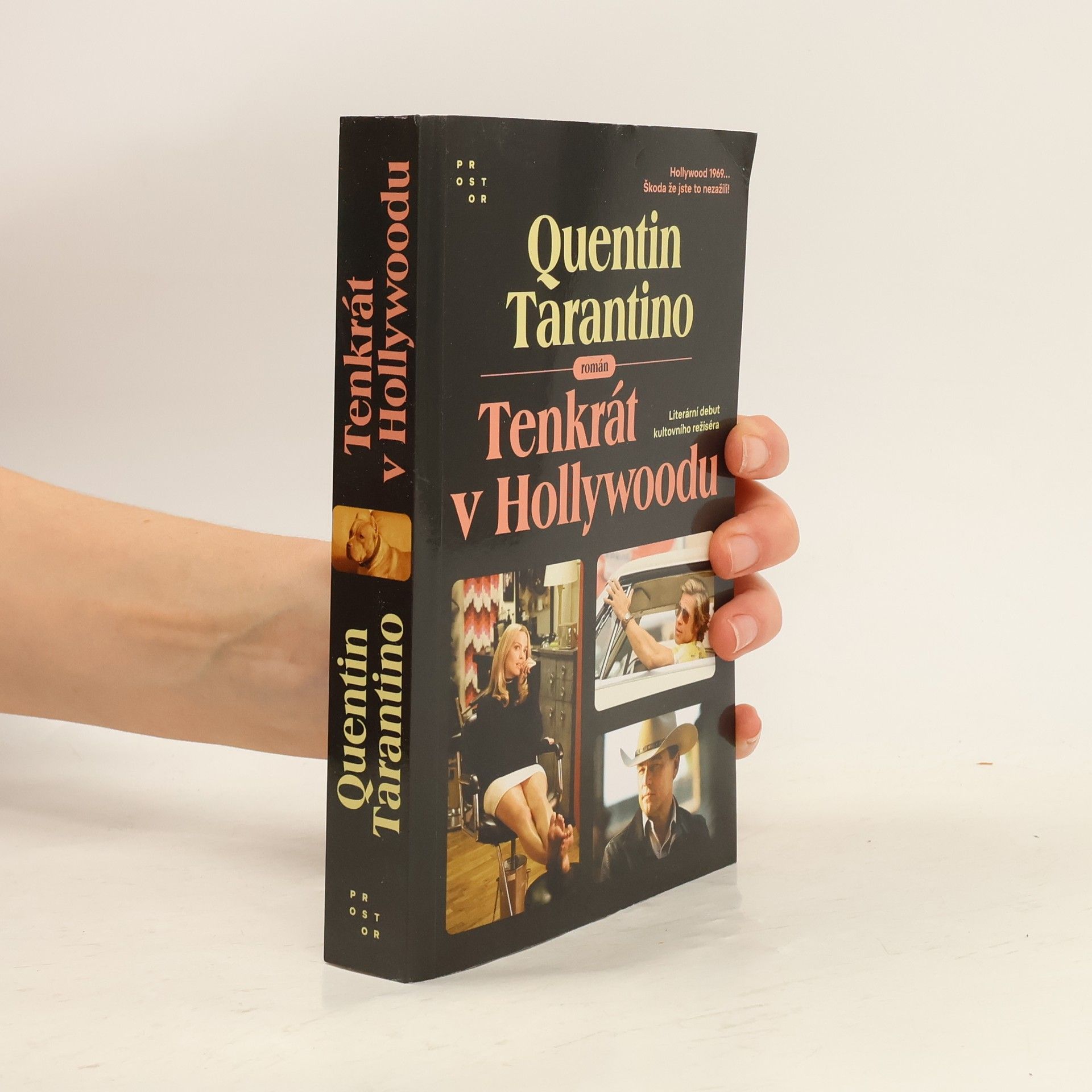 Quentin Tarantino Tenkrát v Hollywoodu : román