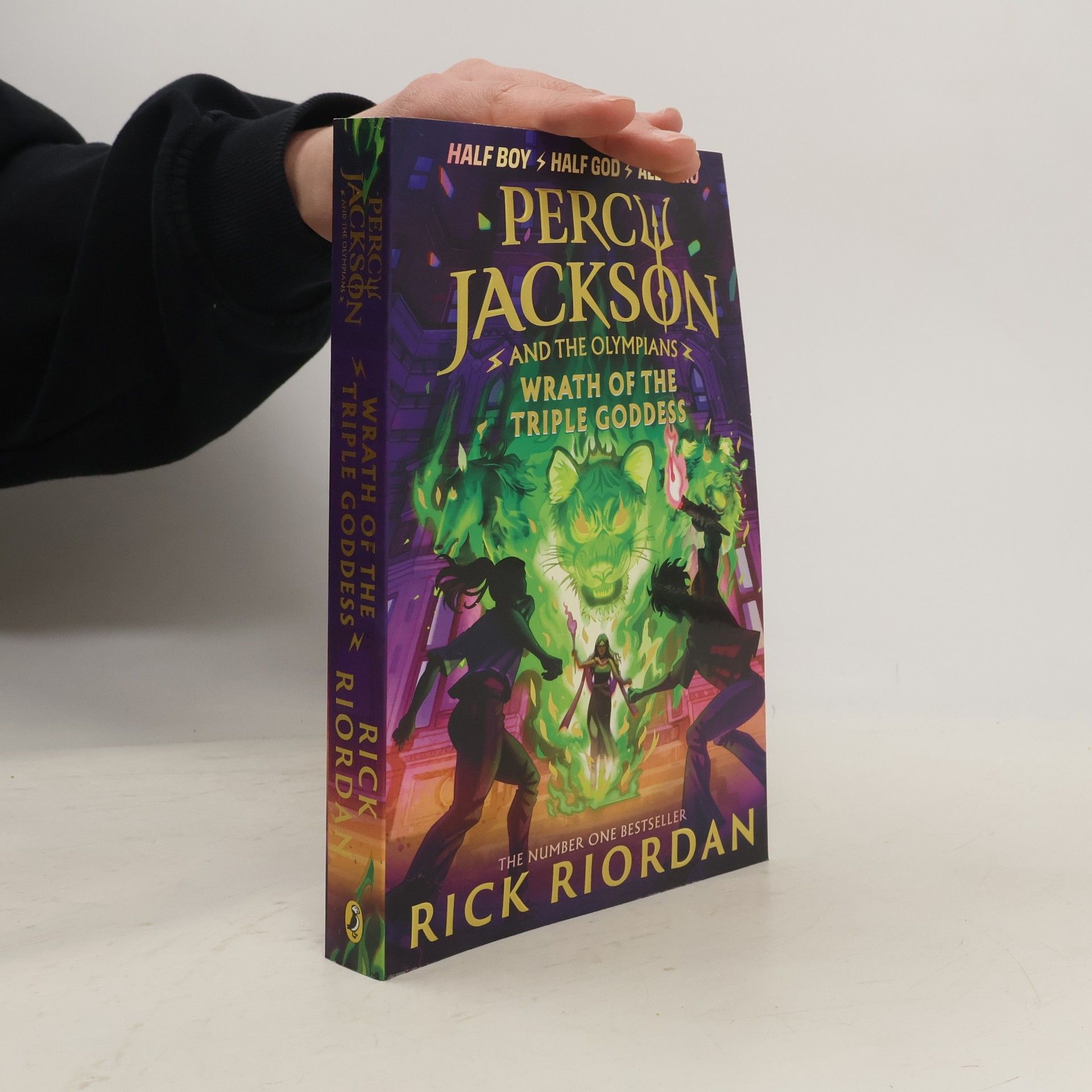 Rick Riordan Percy Jackson and the Olympians: Wrath of the Triple Goddess