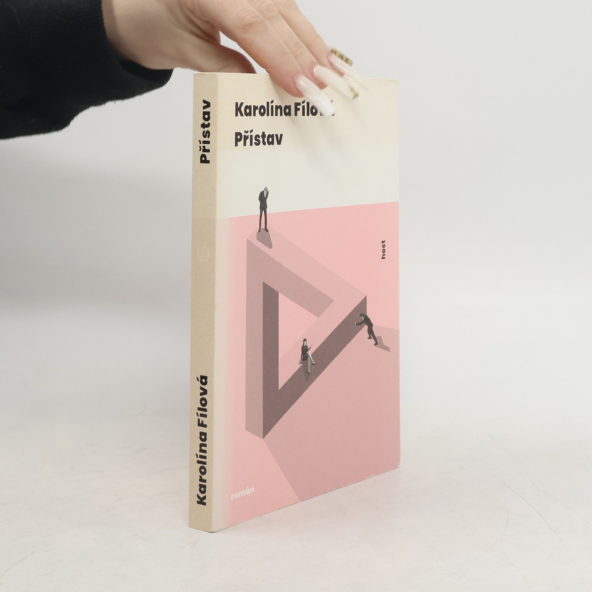 Karolína Fílová Přístav : román