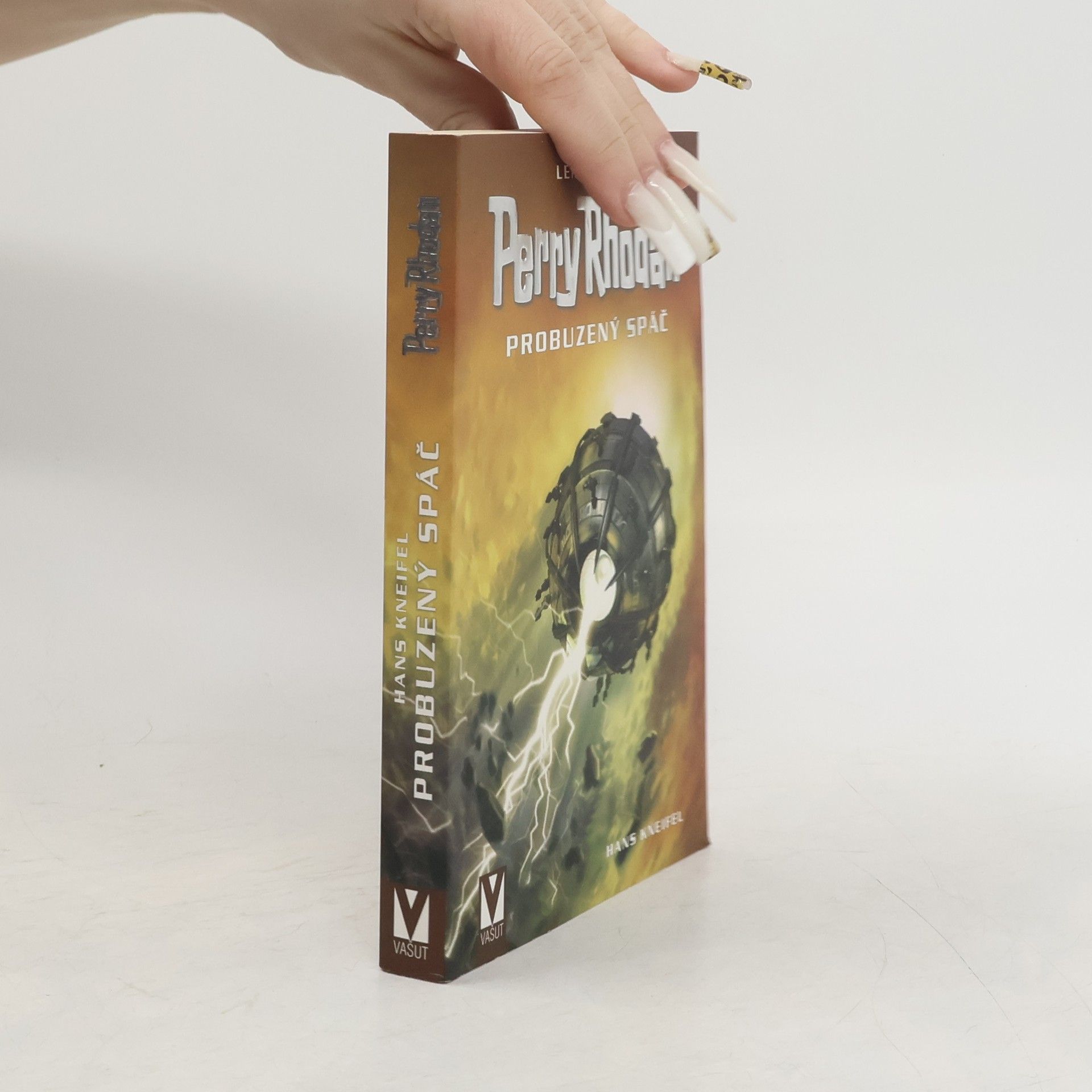 Hans Kneifel Probuzený spáč