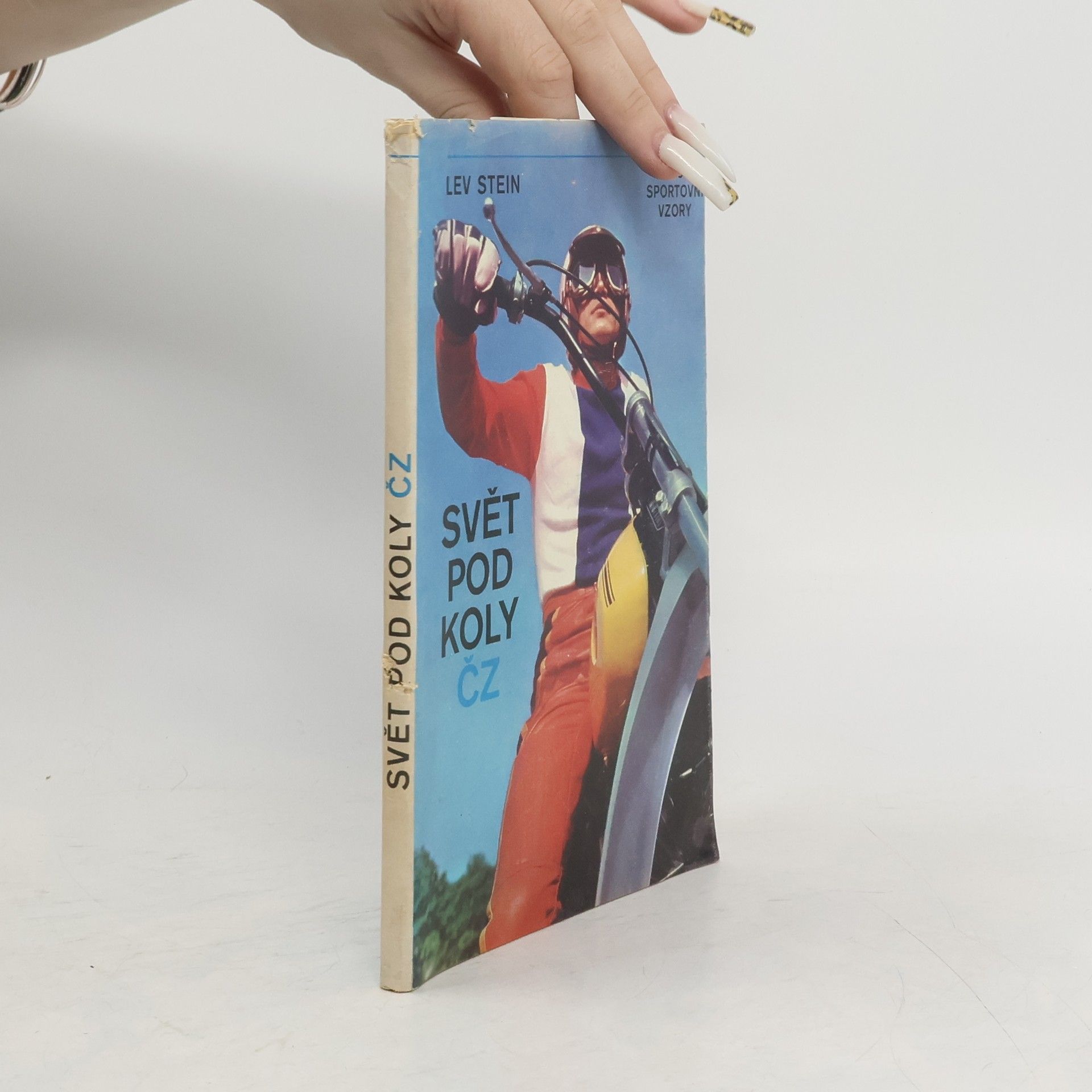 Lev Stein Svět pod koly ČZ