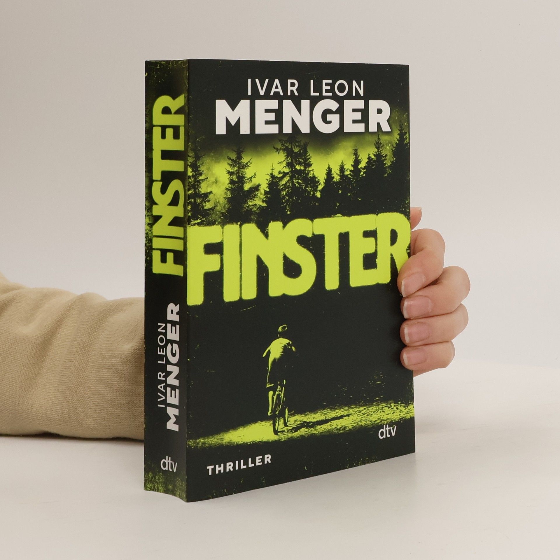Ivar Leon Menger Finster