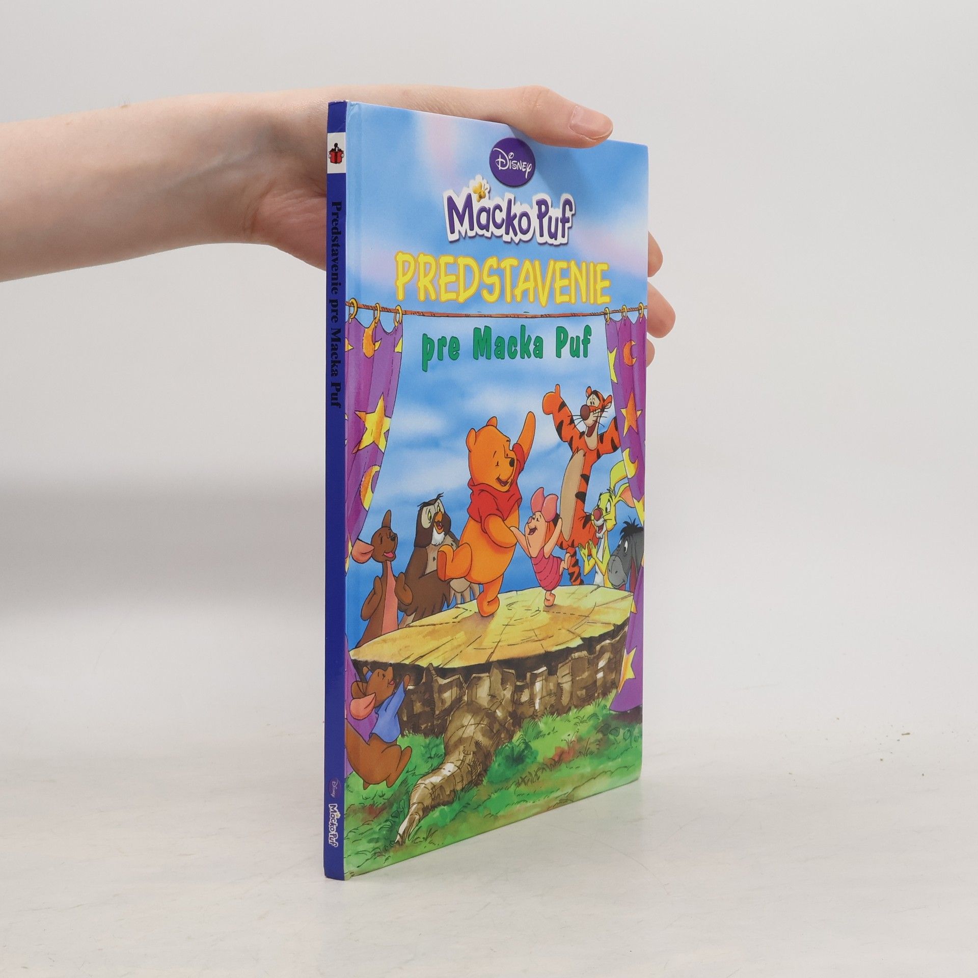 Walt Disney Predstavenie pre Macka Puf