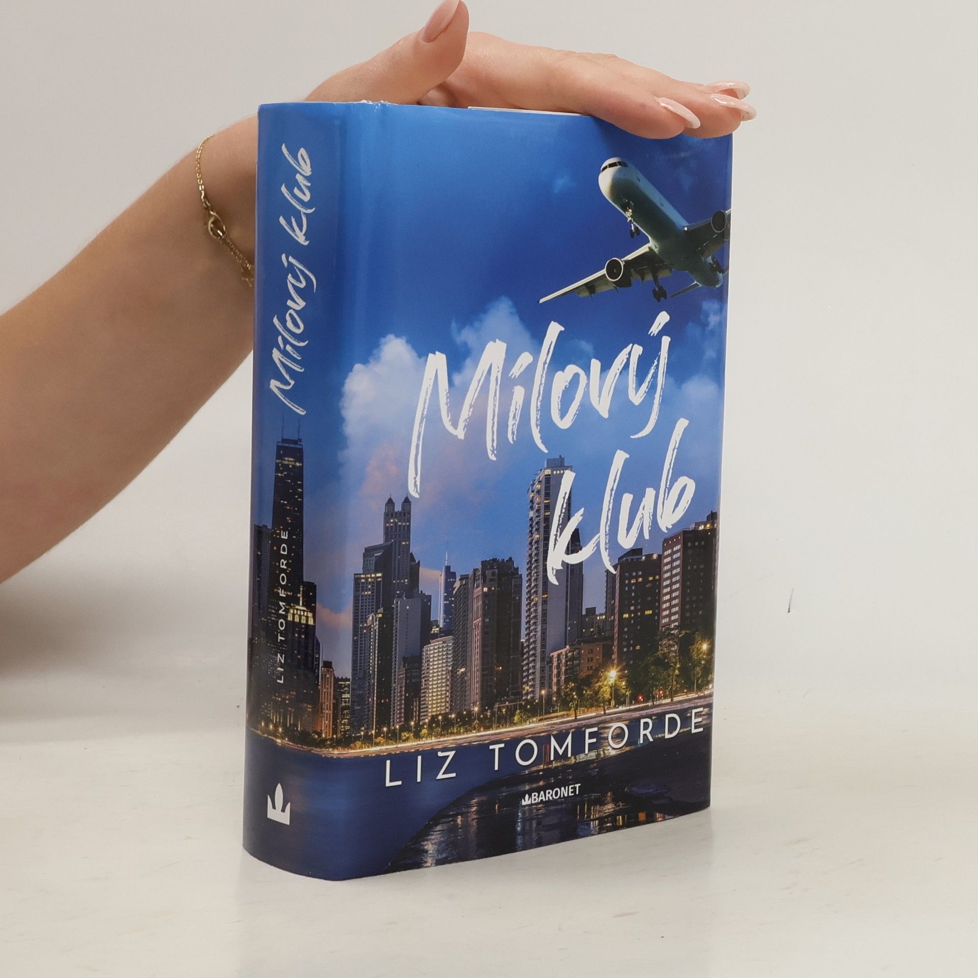 Liz Tomforde Mílový klub