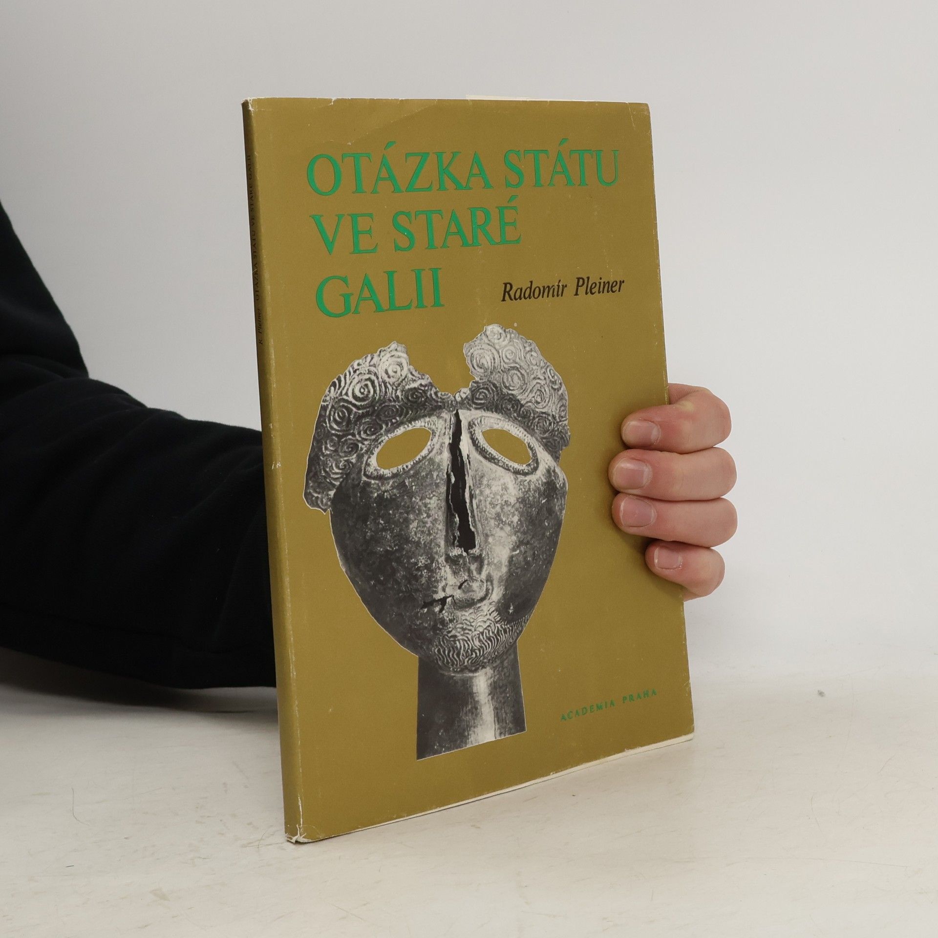 Radomír Pleiner Otázka státu ve staré Galii : Ke společenskému zřízení u pevninských Keltů v pozdním laténském období