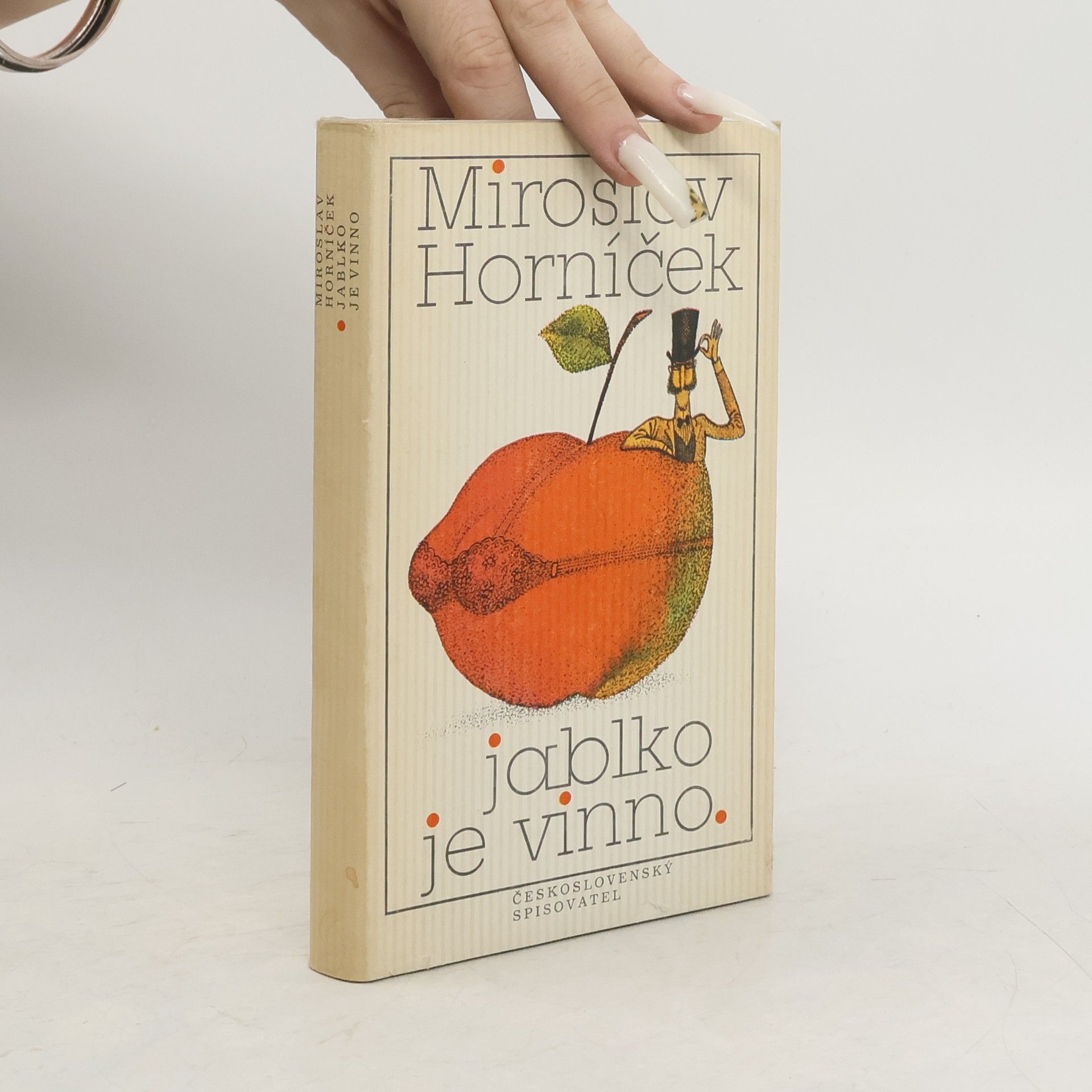 Miroslav Horníček Jablko je vinno