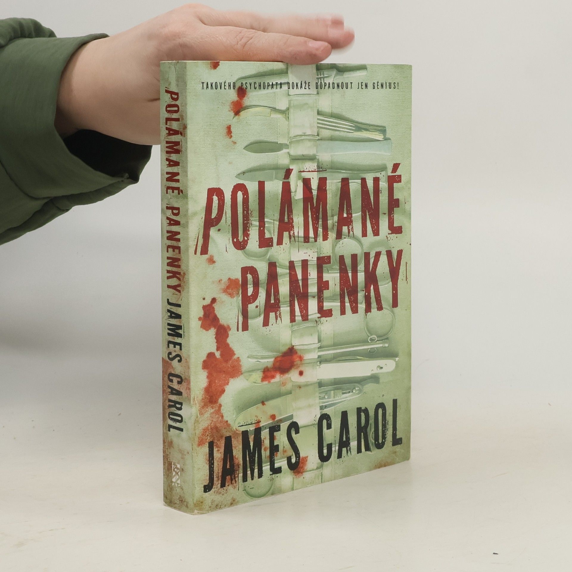 James Carol Polámané panenky