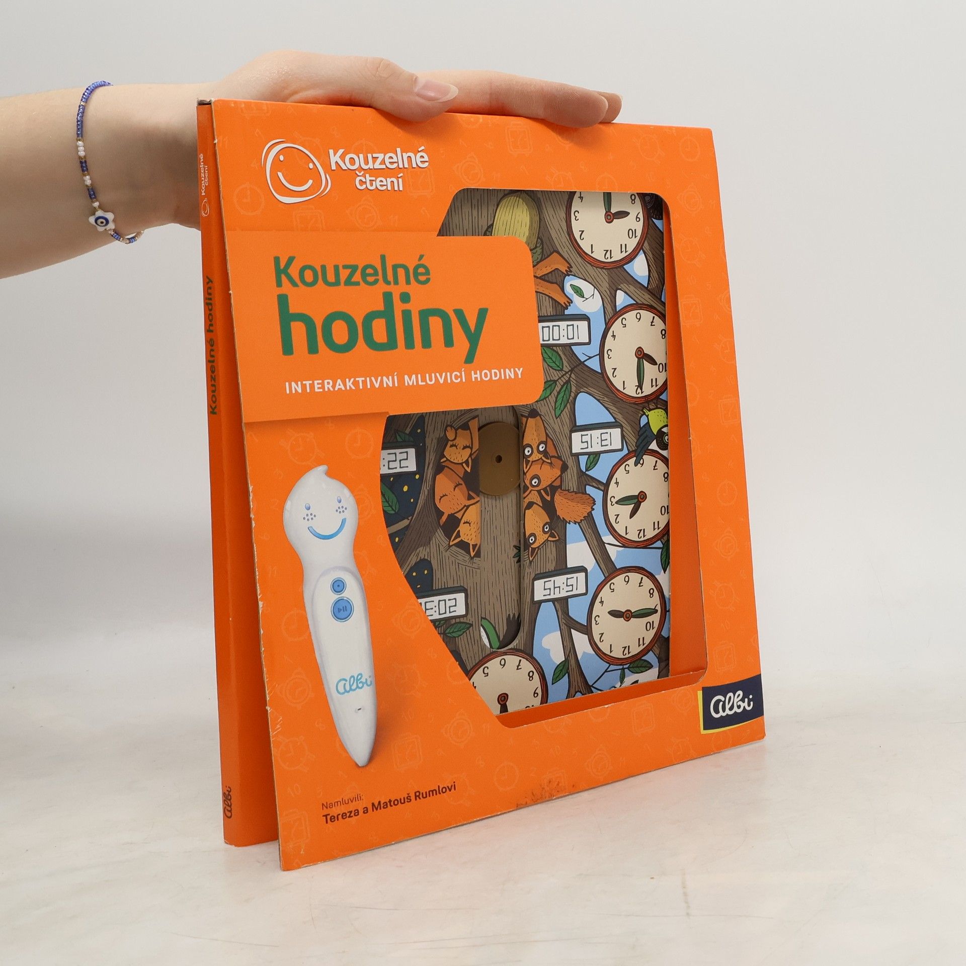 Lenka Dřízhalová Kouzelné hodiny. Interaktivní mluvicí hodiny