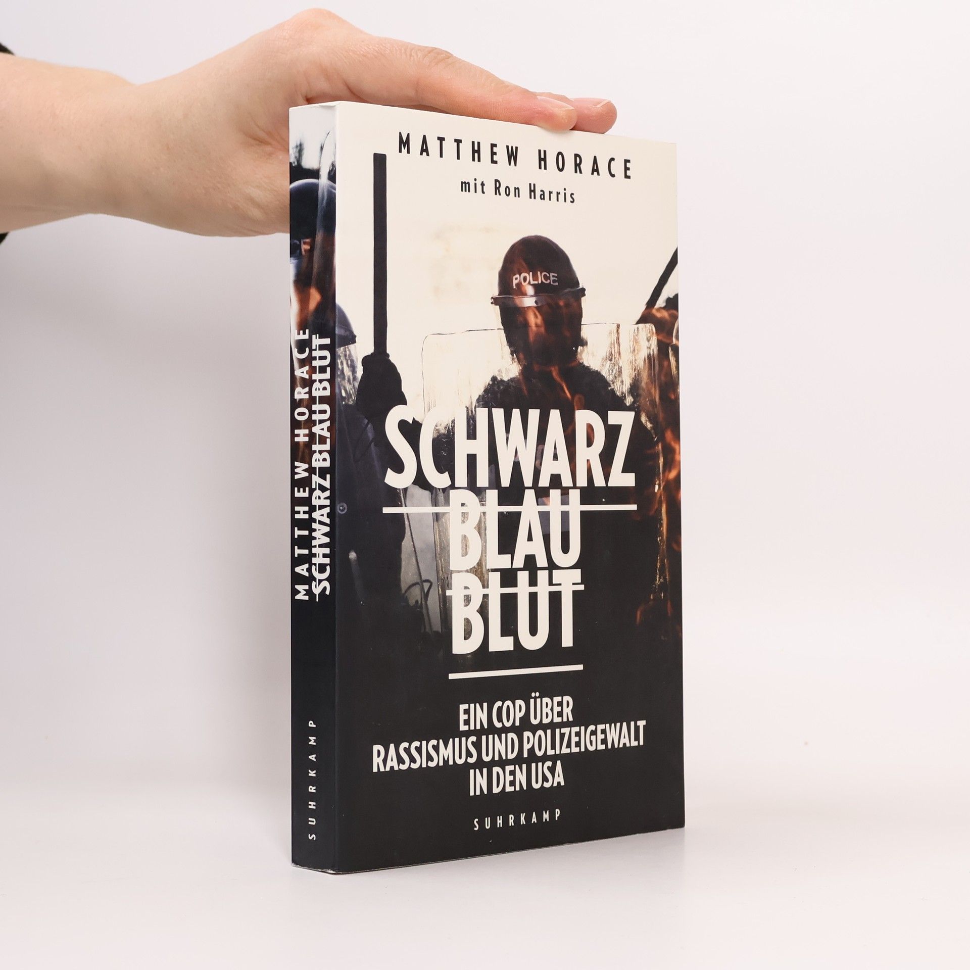 Matthew Horace Schwarz blau Blut