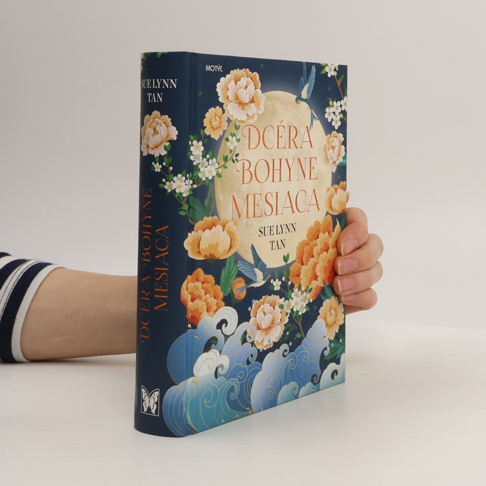 Sue Lynn Tan Dcéra bohyne mesiaca
