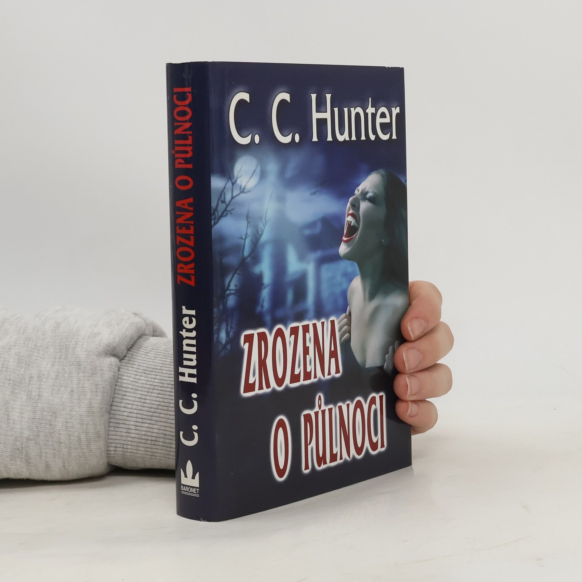 C.C. Hunter Zrozena o půlnoci