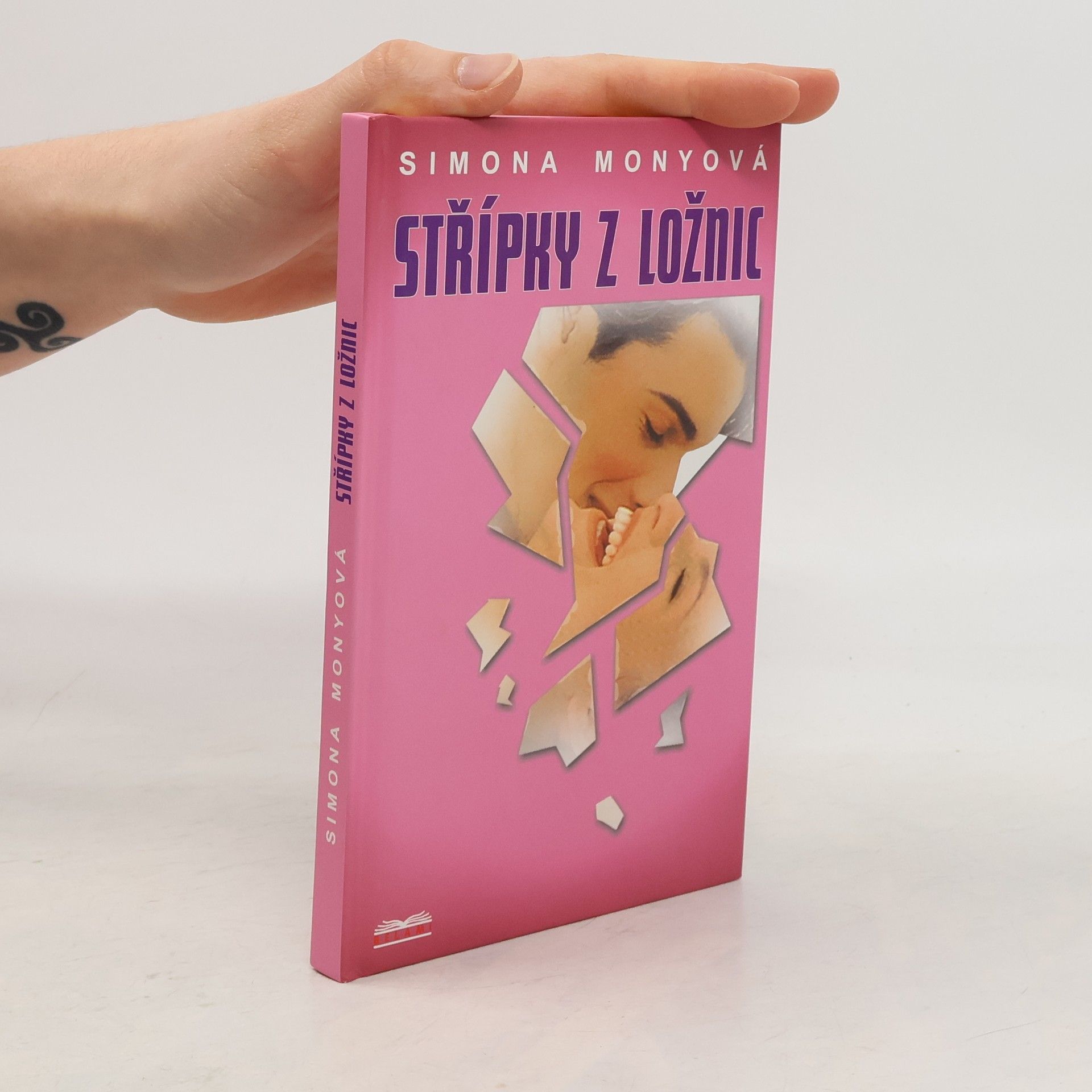 Simona Monyová Střípky z ložnic