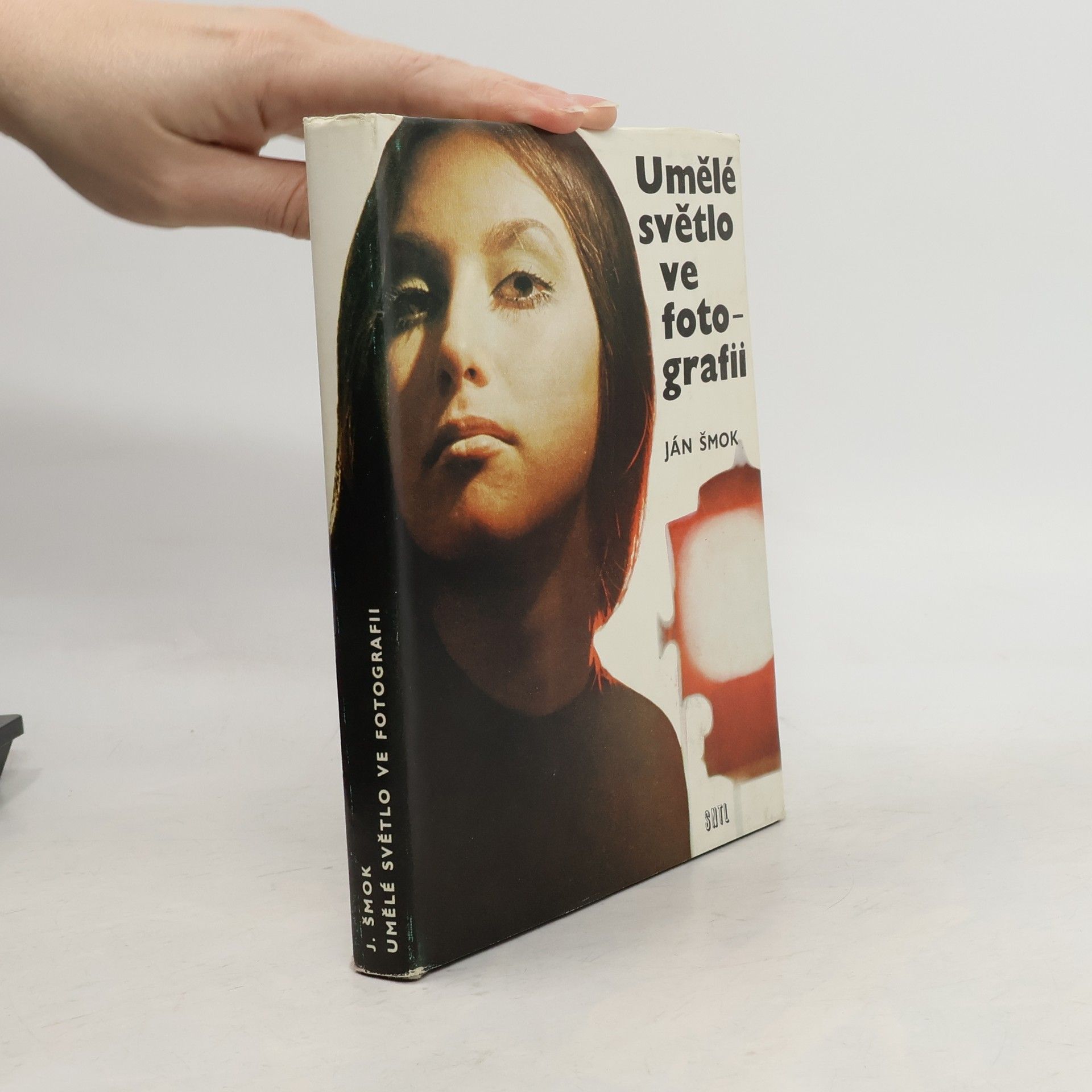 Umělé světlo ve fotografii