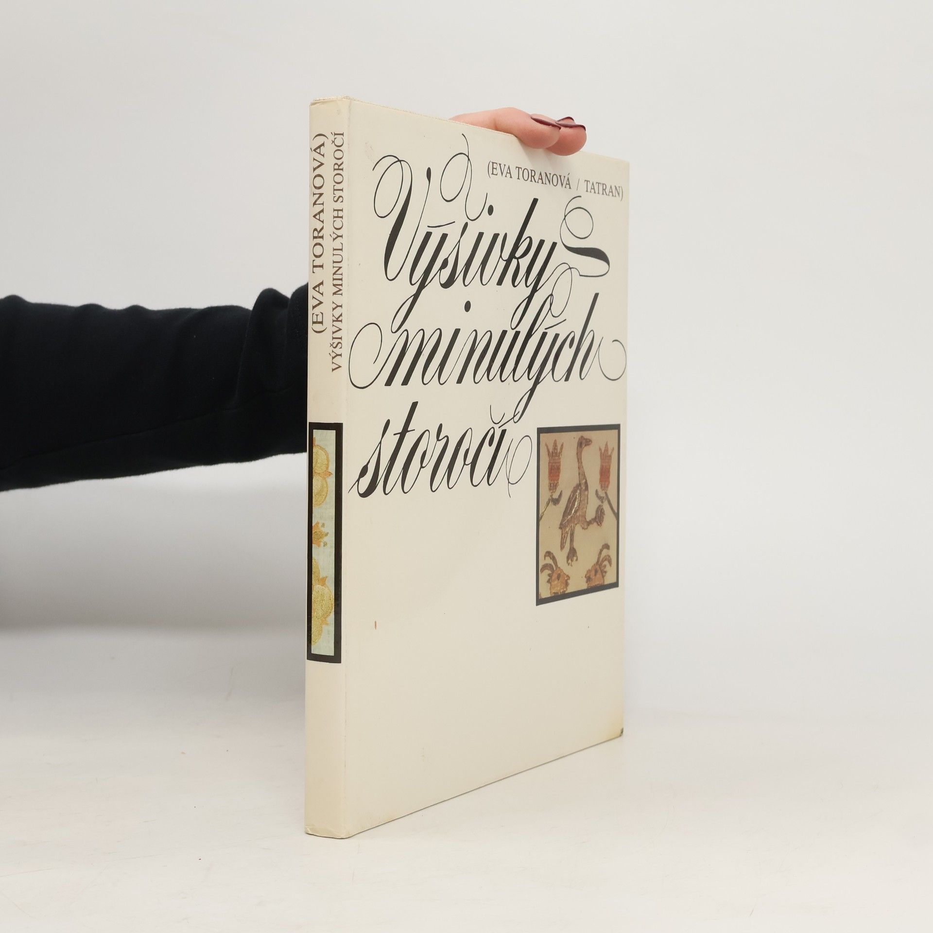 Výšivky minulých storočí