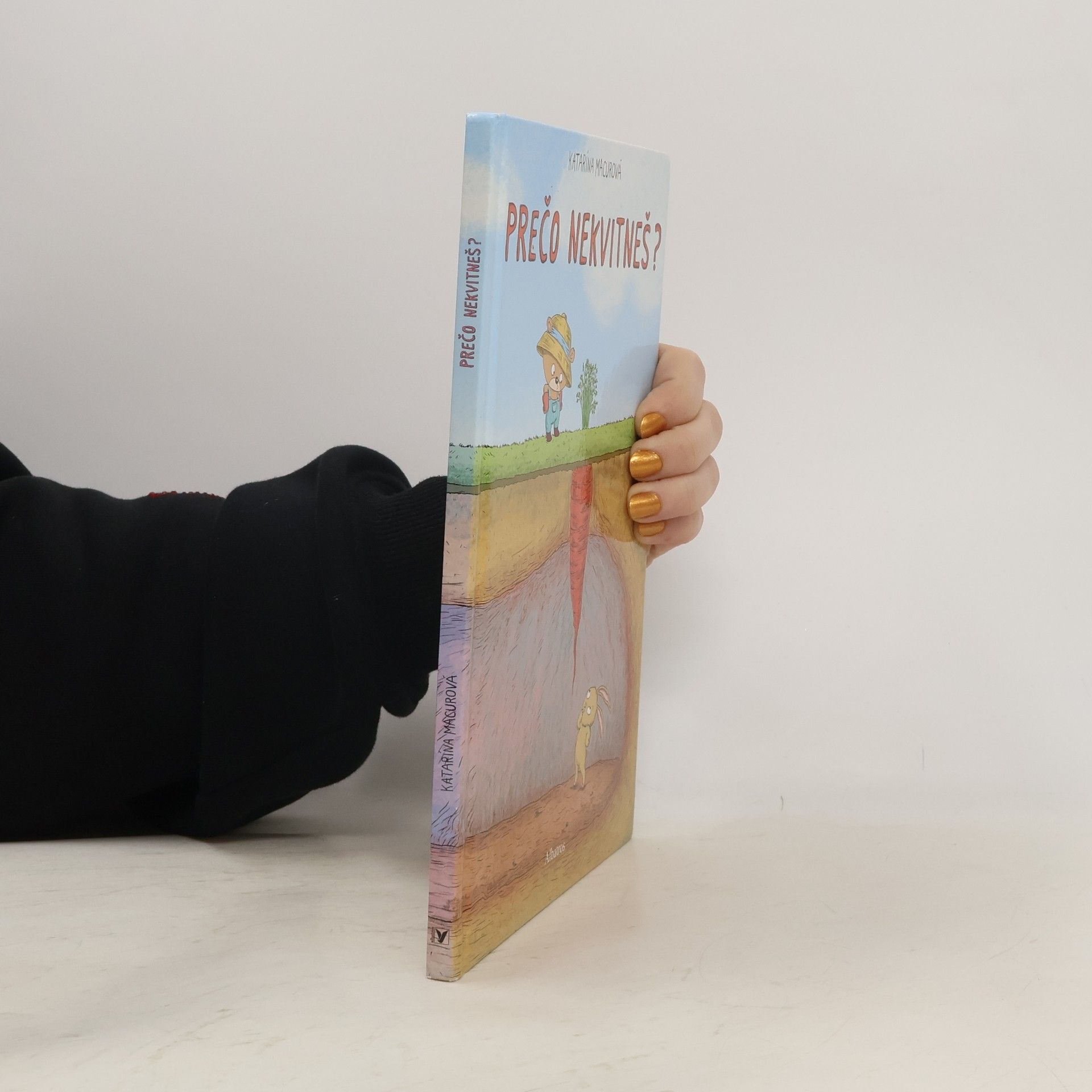 Macurová Katarína Prečo nekvitneš?
