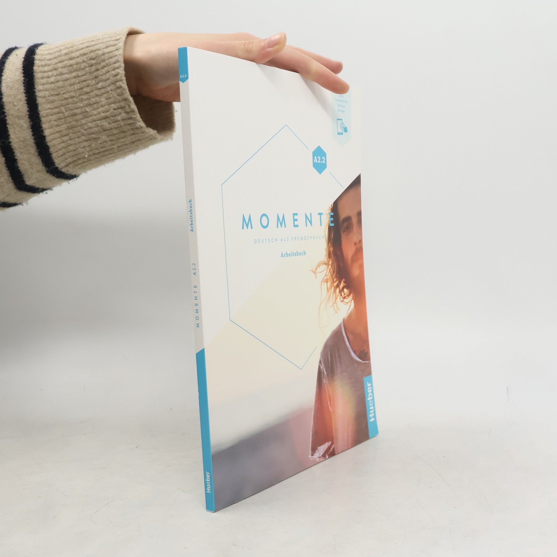 Momente A2.2. Arbeitsbuch plus interaktive Version