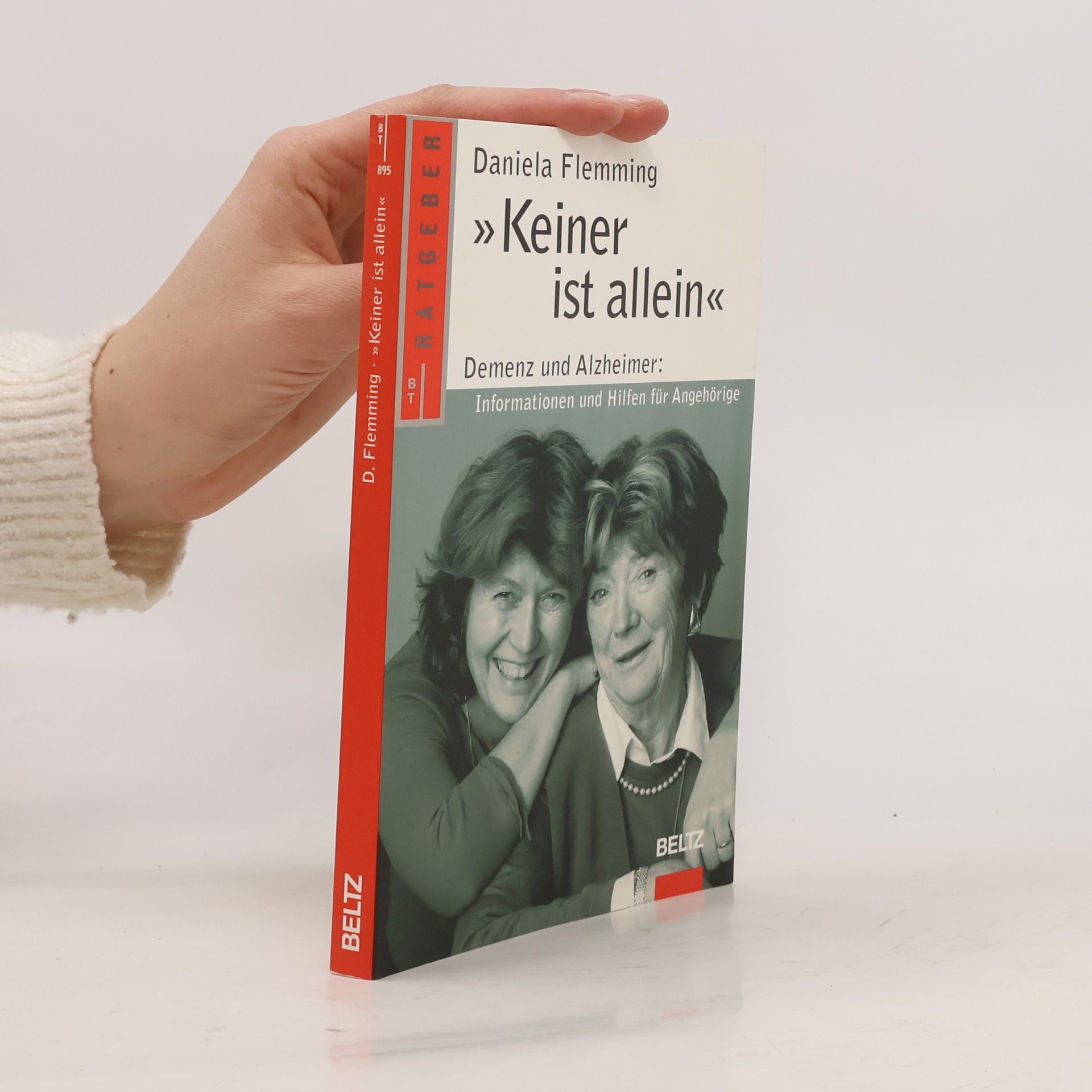 Daniela Flemming Keiner ist allein