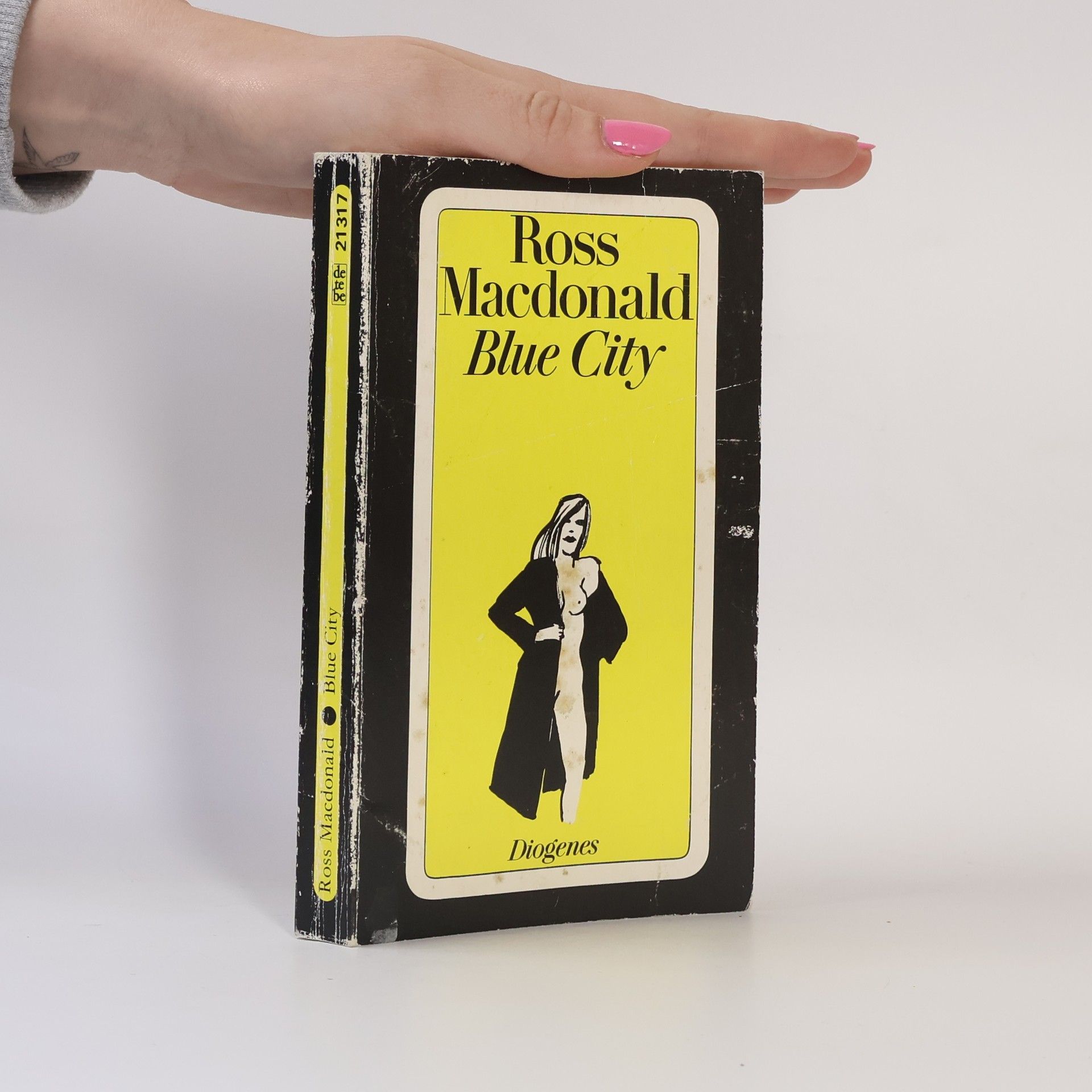 Ross Macdonald Blue City