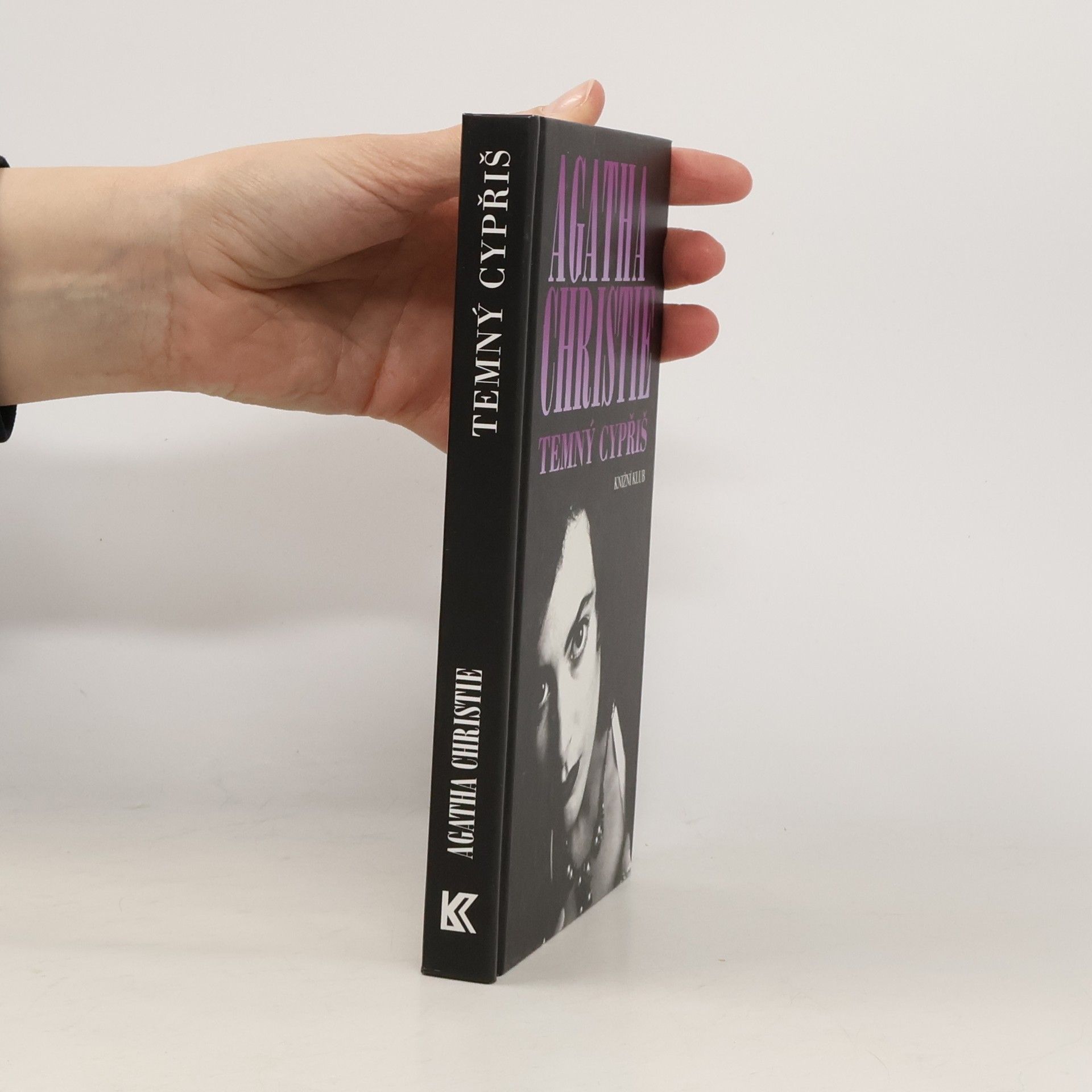 Agatha Christie Temný cypřiš