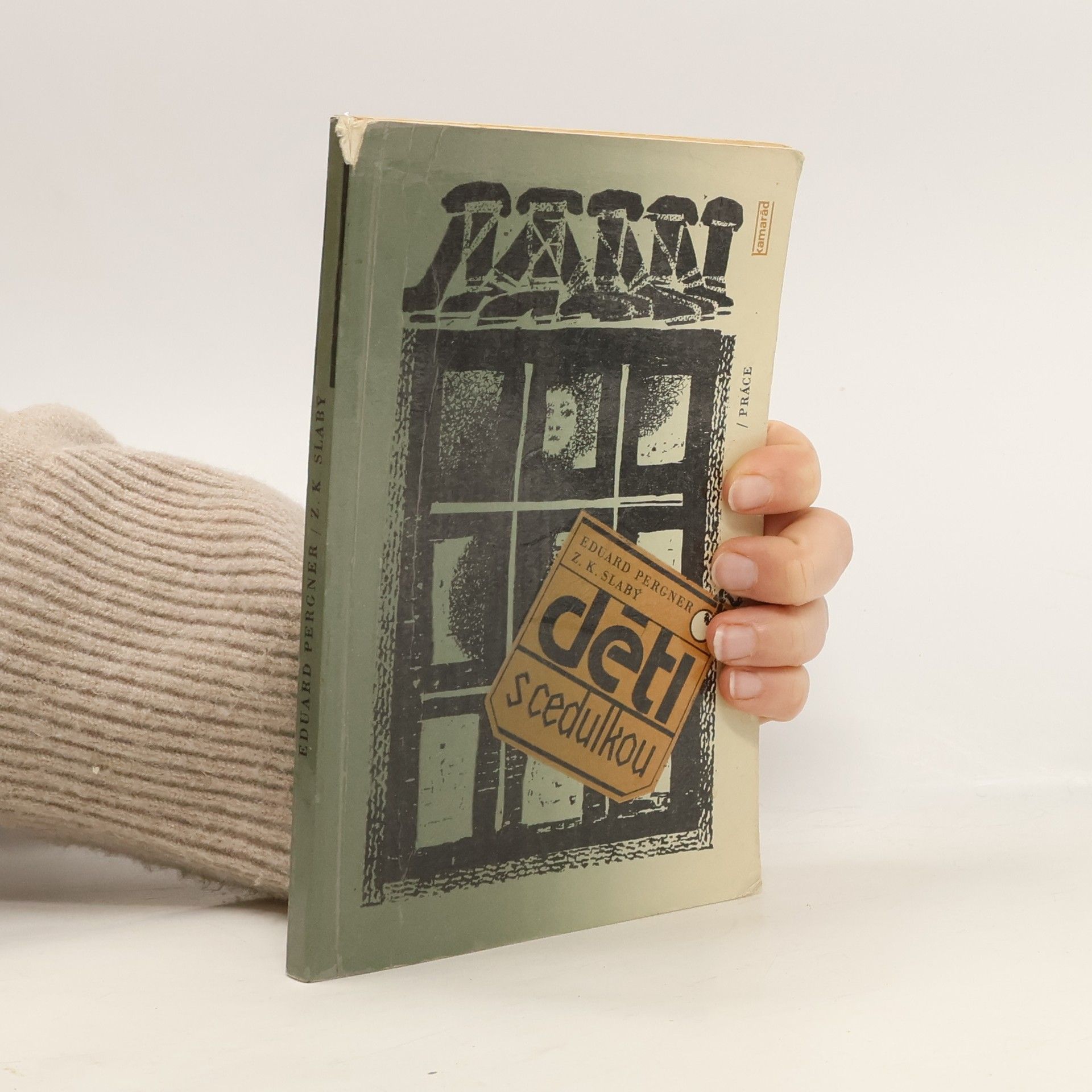 Eduard Pergner Děti s cedulkou