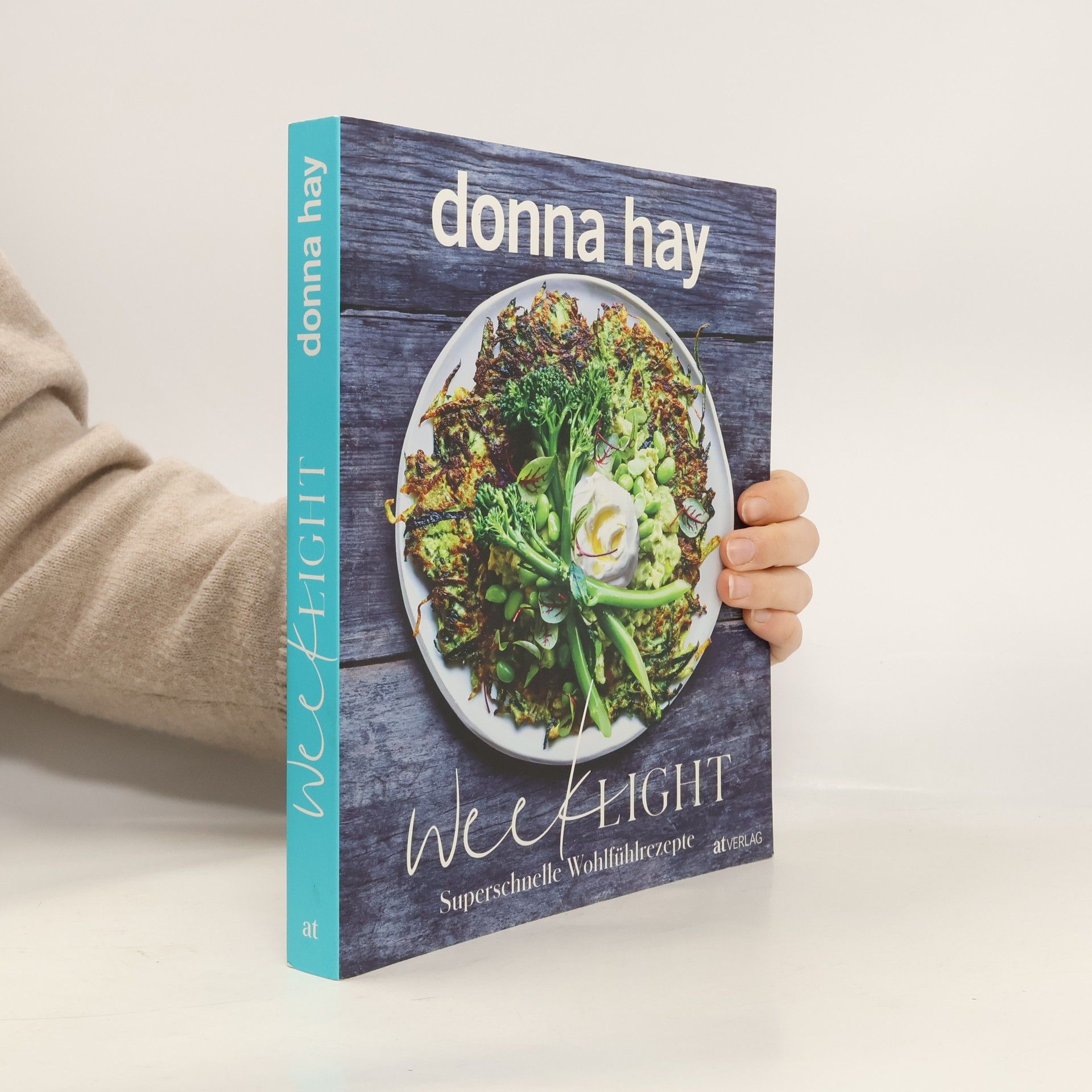 Donna Hay Week light