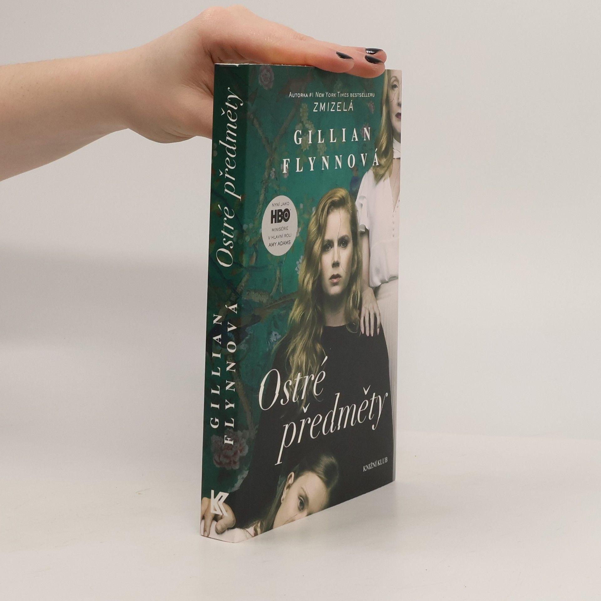 Gillian Flynn Ostré předměty