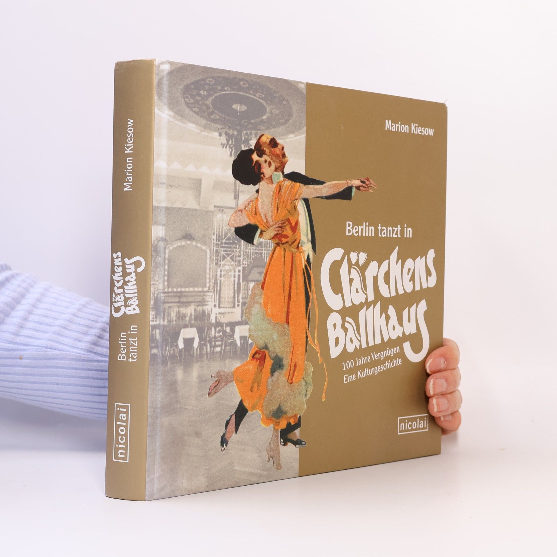 Marion Kiesow Berlin tanzt in Clärchens Ballhaus