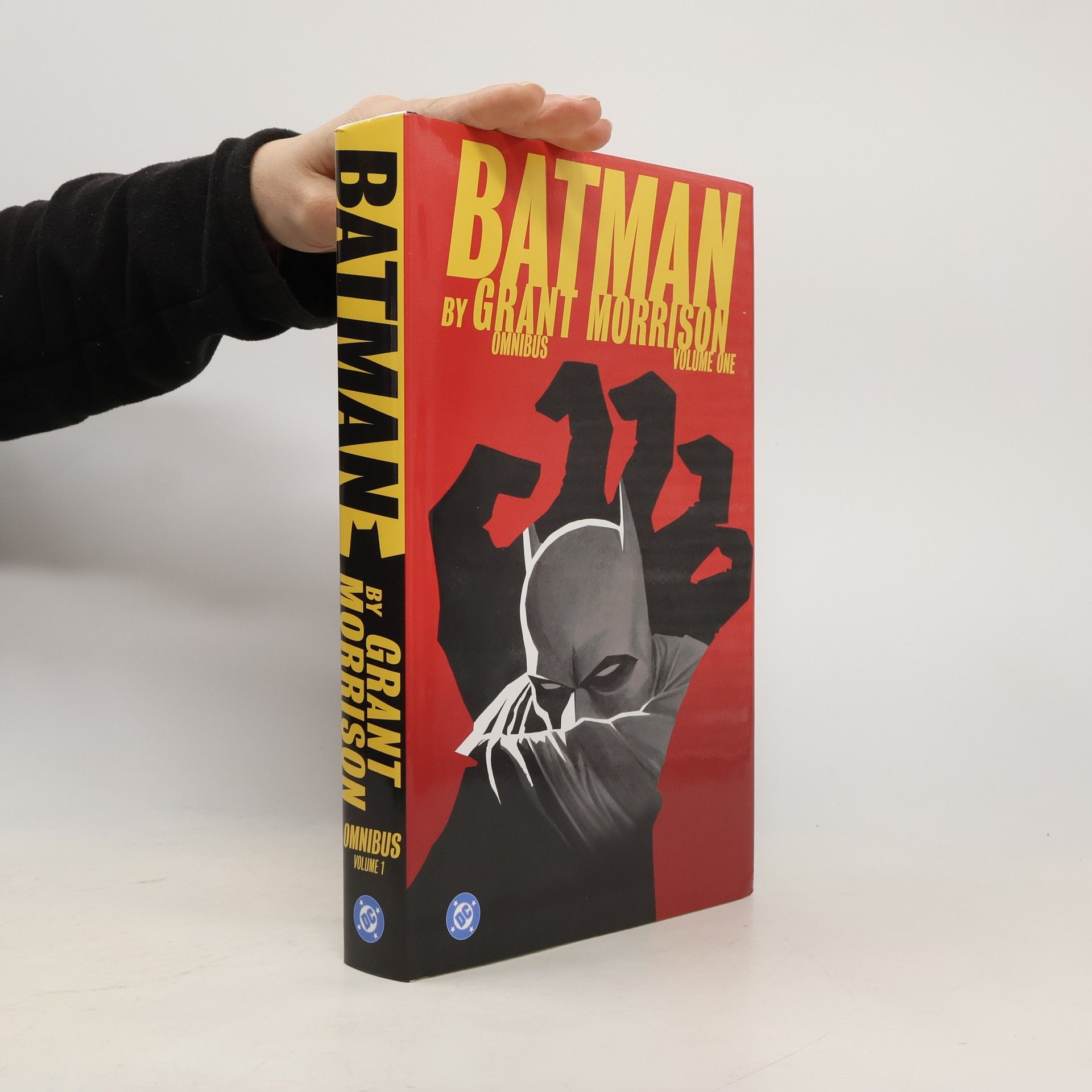 Batman by Grant Morrison Omnibus Volume 1