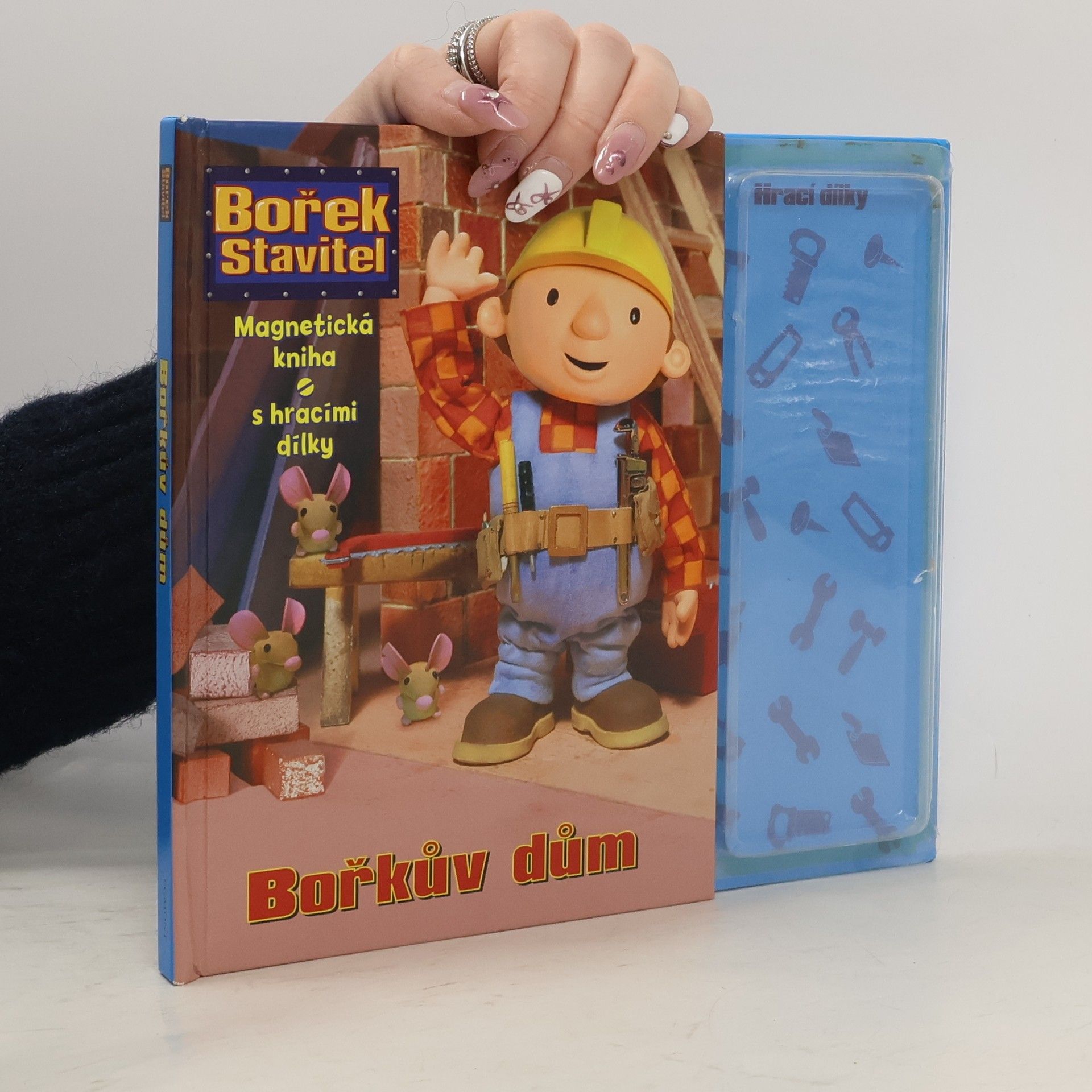 Kolektiv autorů Bořkův dům : magnetická kniha s hracími dílky