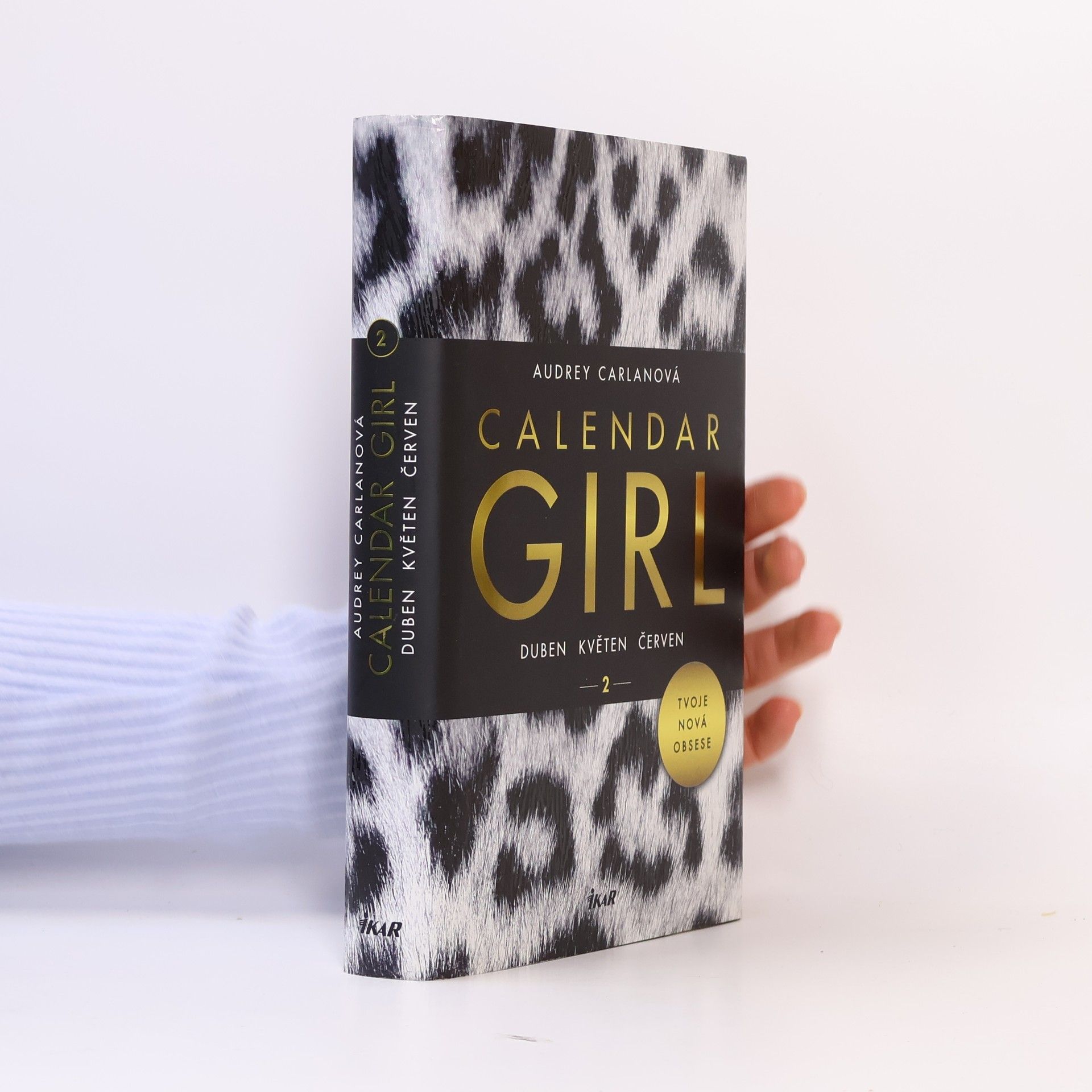 Audrey Carlan Calendar girl. 2, Duben, květen, červen