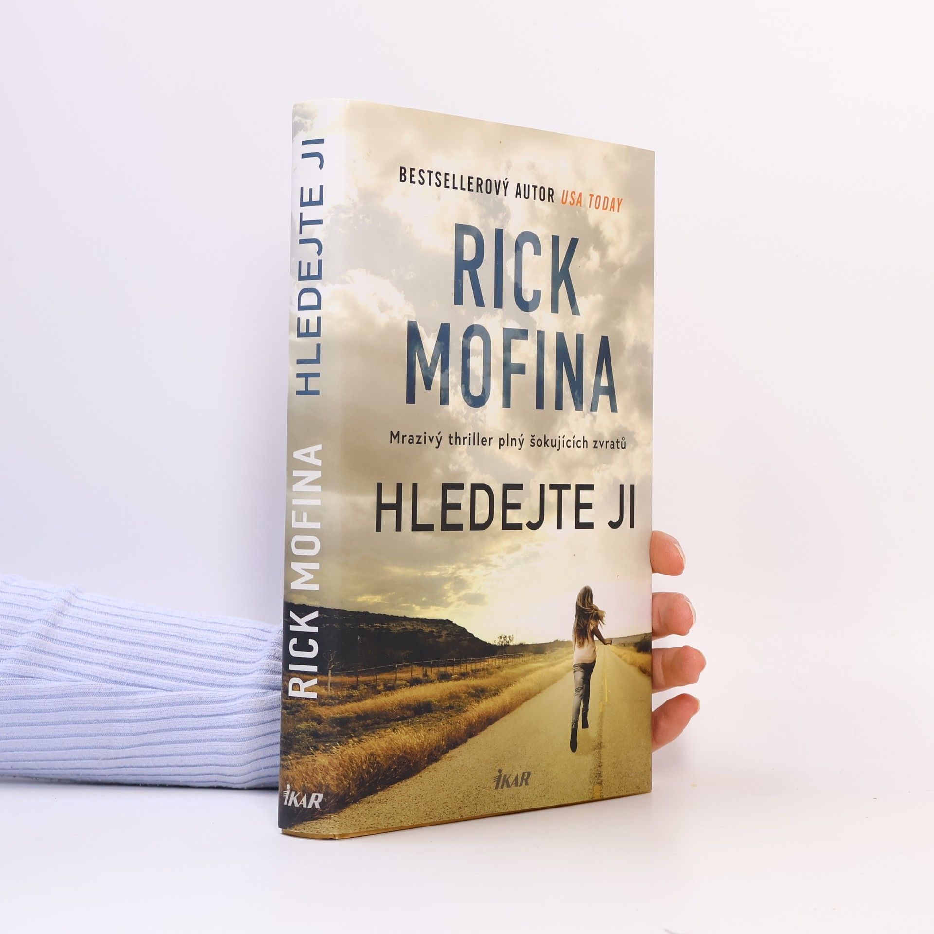 Rick Mofina Hledejte ji