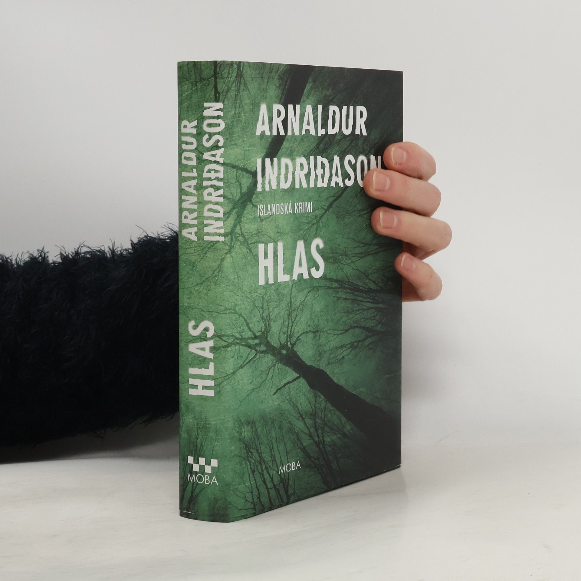 Arnaldur Indriðason Hlas