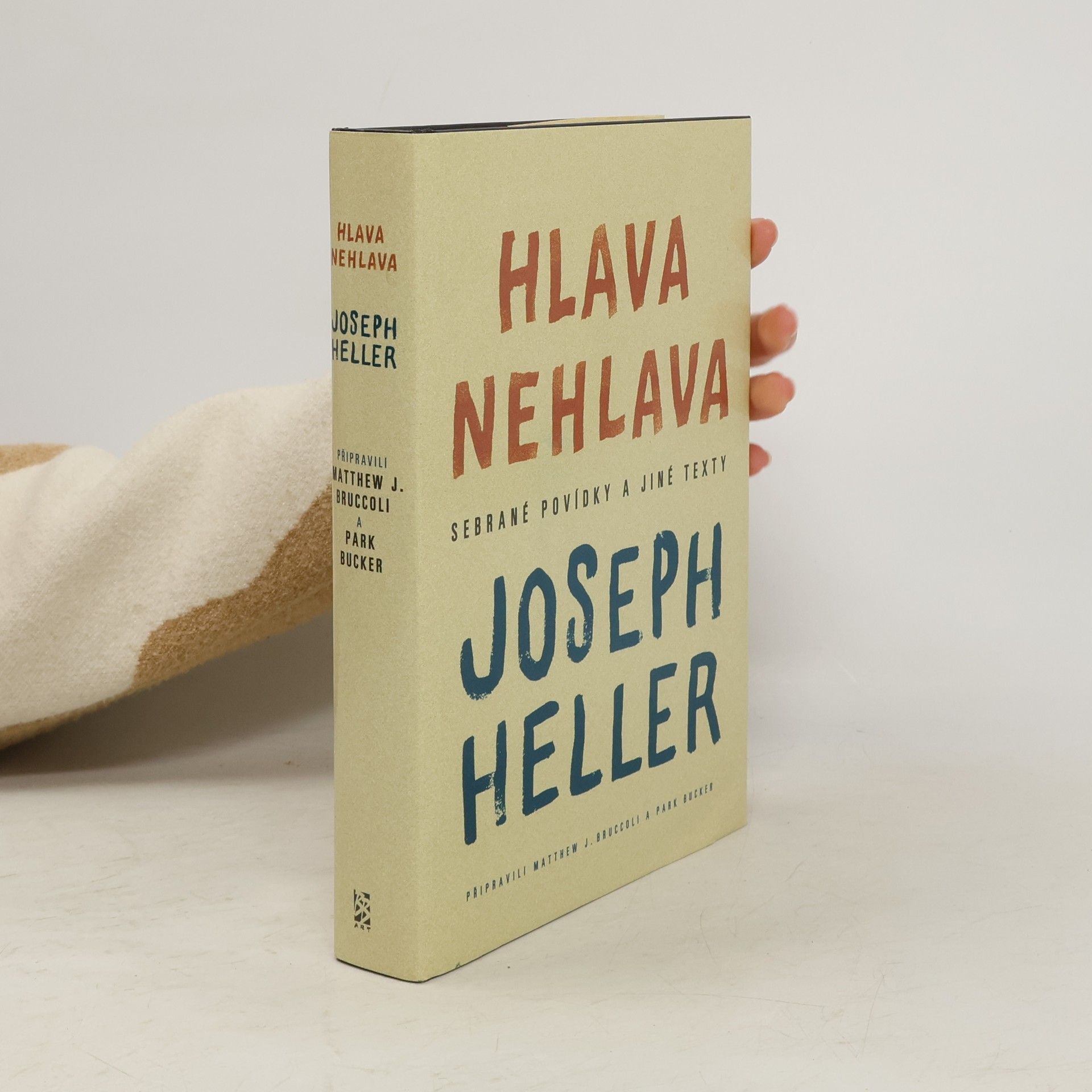 Joseph Heller Hlava nehlava