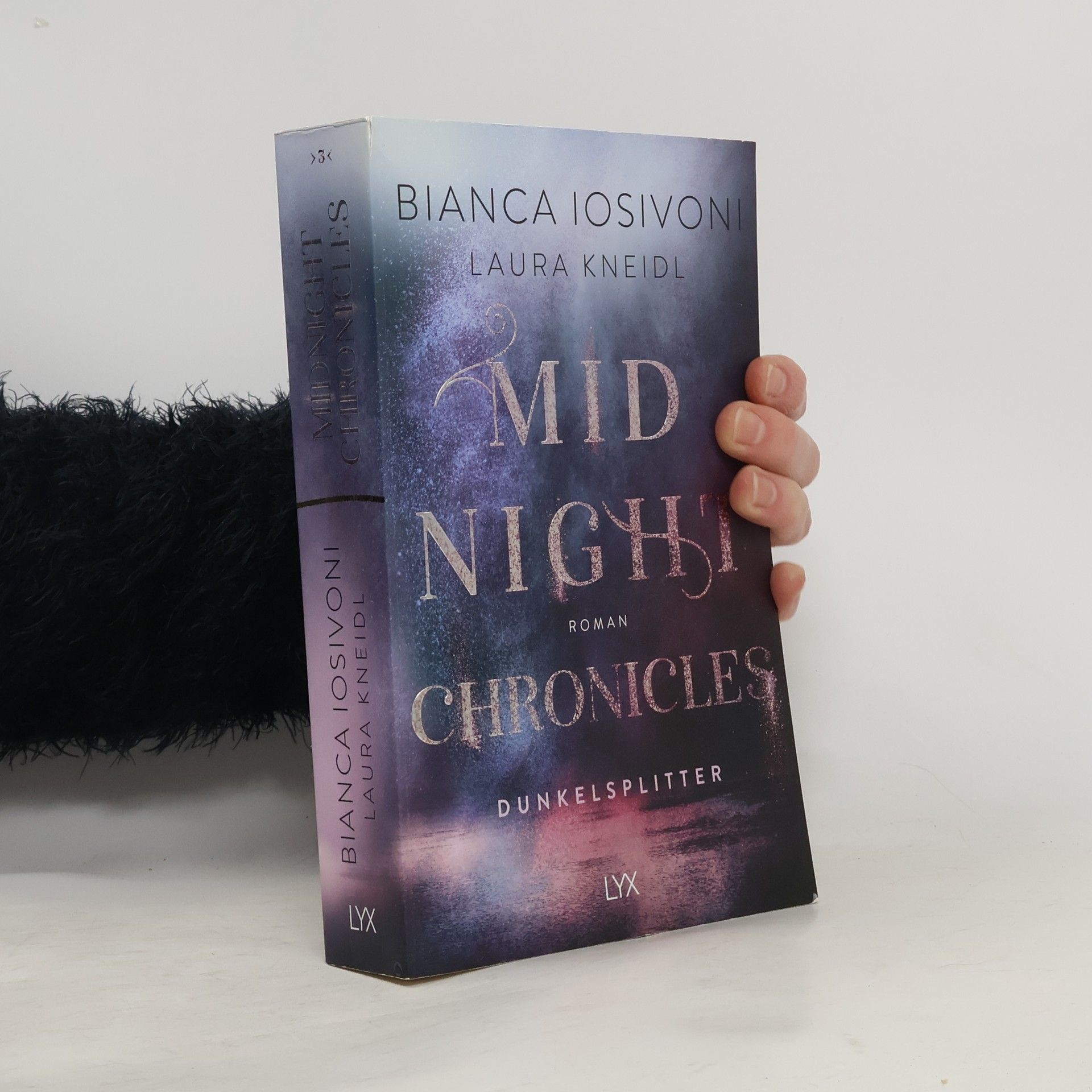 Laura Kneidl Midnight Chronicles