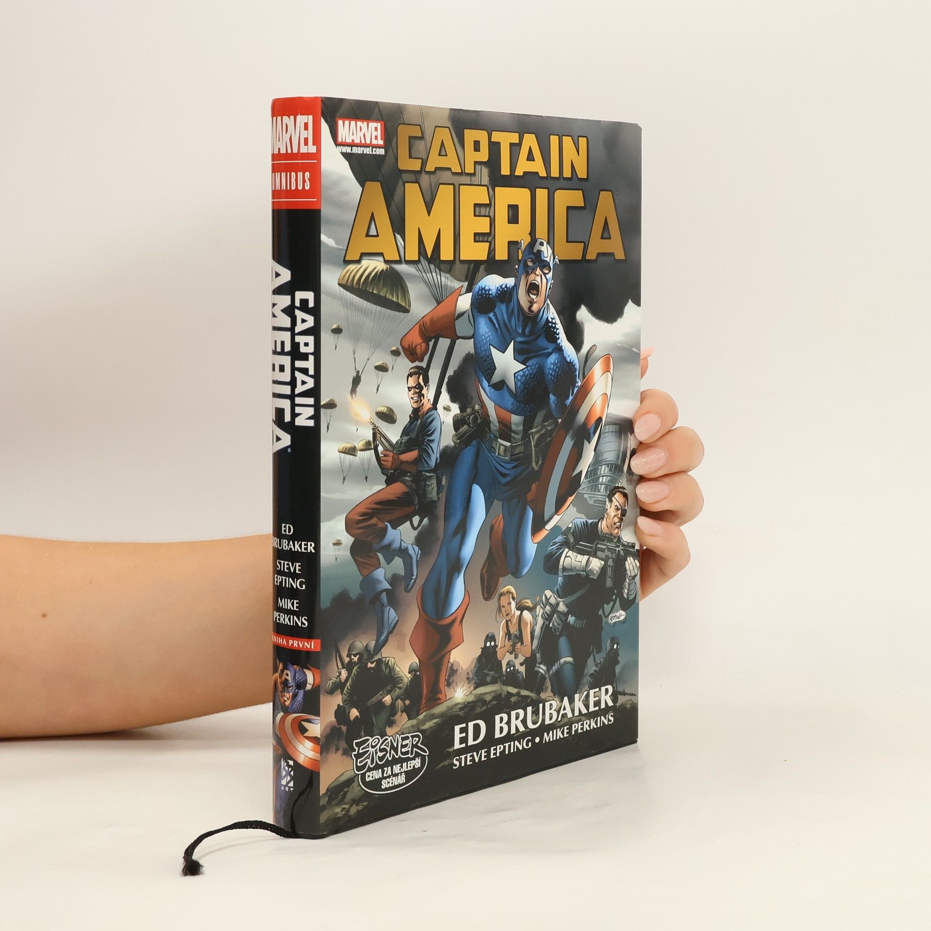 Ed Brubaker Captain America: Omnibus - Kniha první