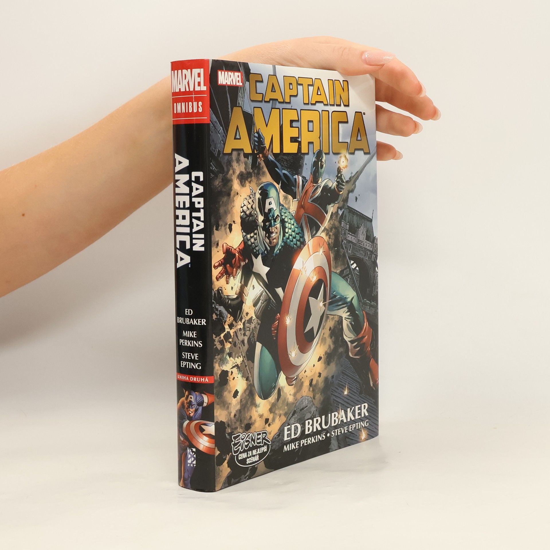 Ed Brubaker Captain America - omnibus 2