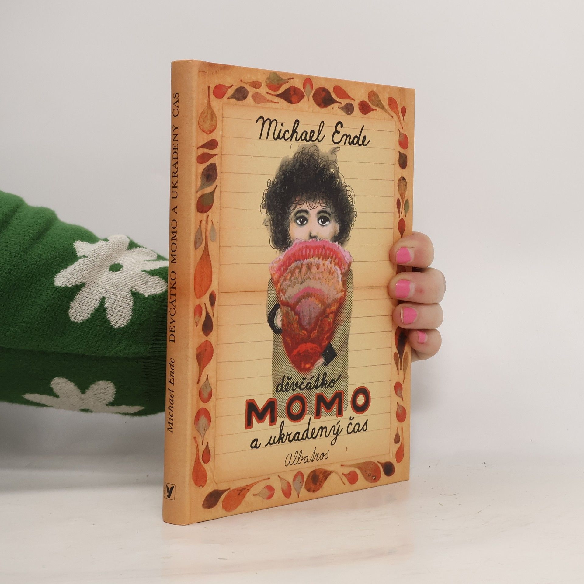 Michael Ende Děvčátko Momo a ukradený čas